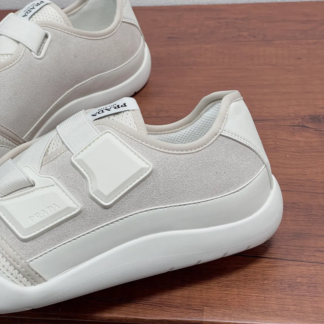 Men's Sneakers PRADA 17298420