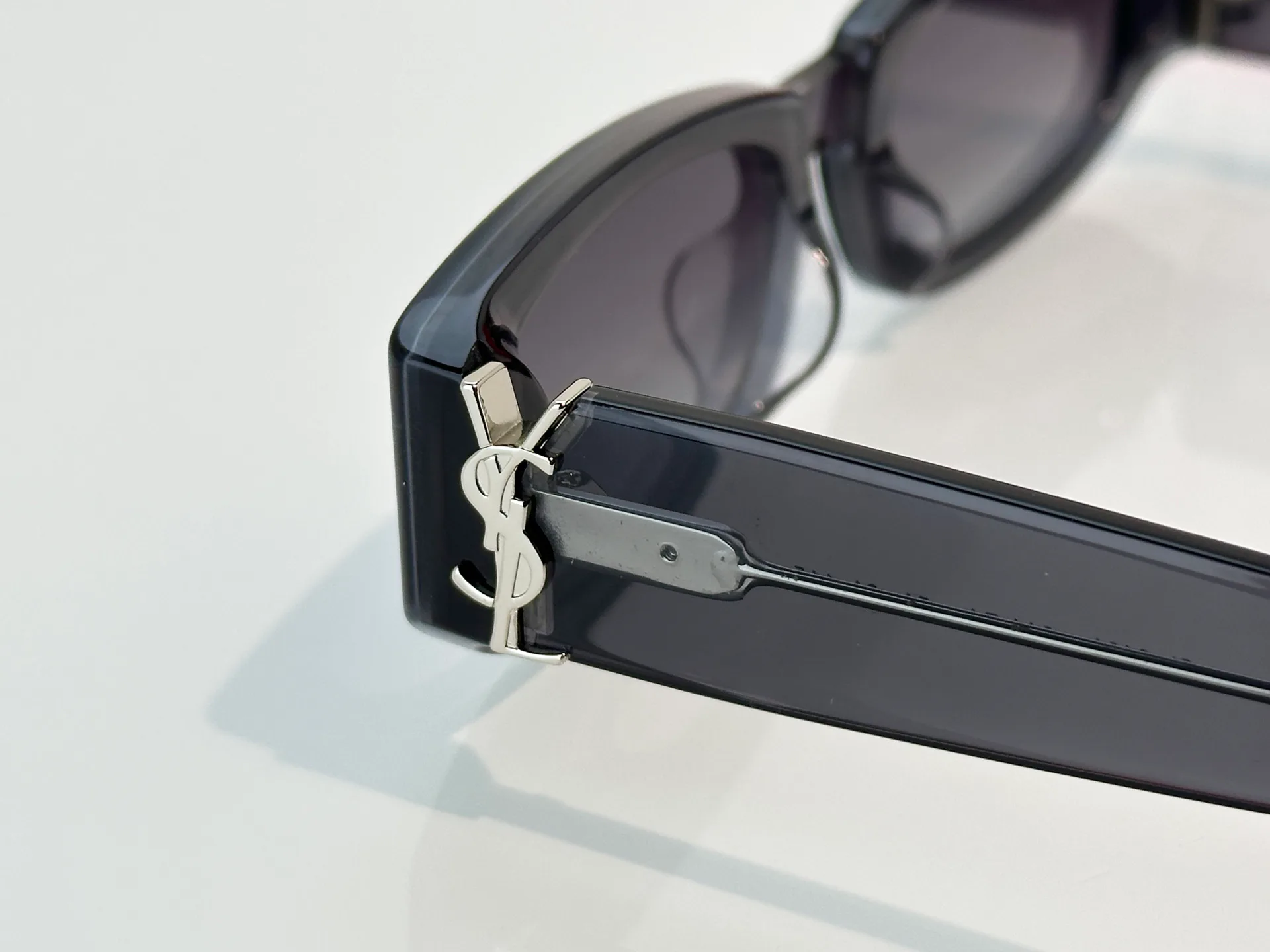 Glasses SAINT LAURENT 18246218