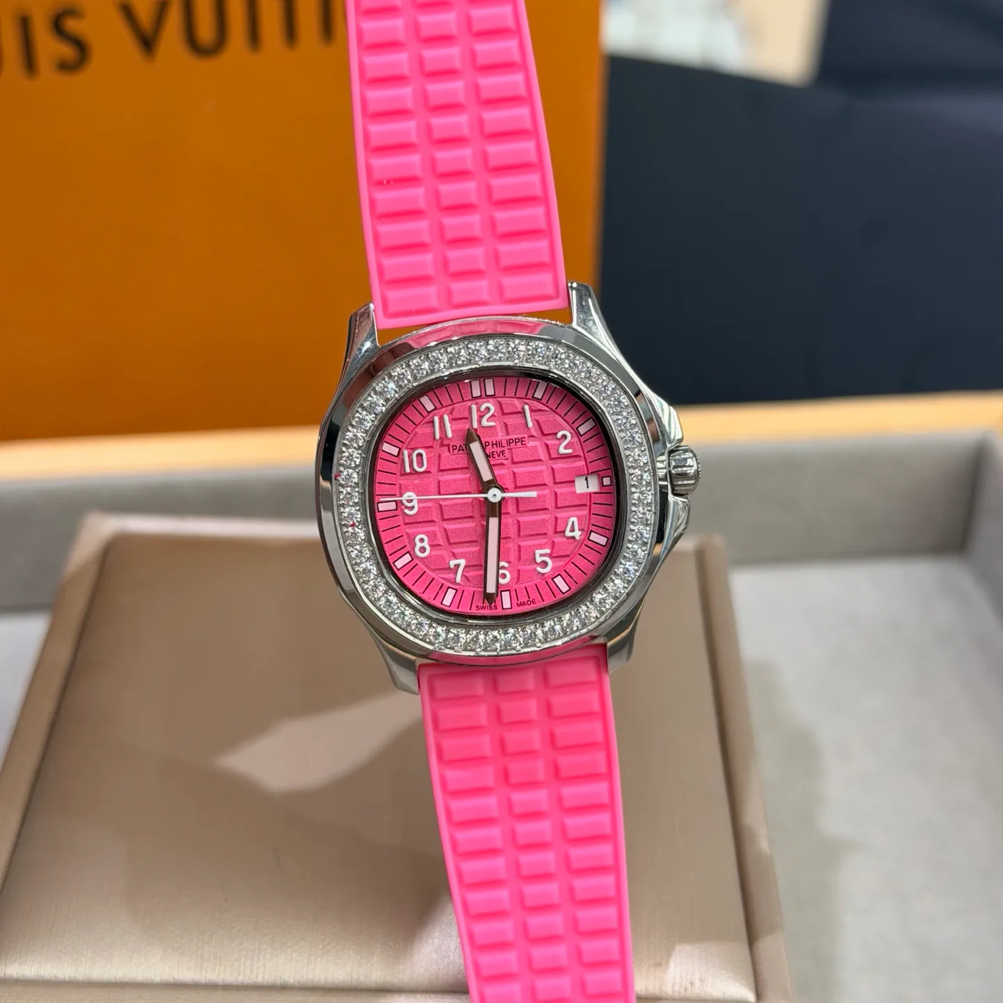 Women's Watches PATEK PHILIPPE 17800707