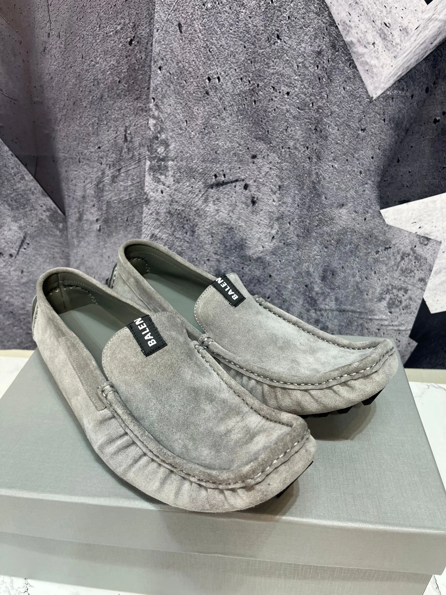 Men's Loafers And Dress Shoes BALENCIAGA 17369801