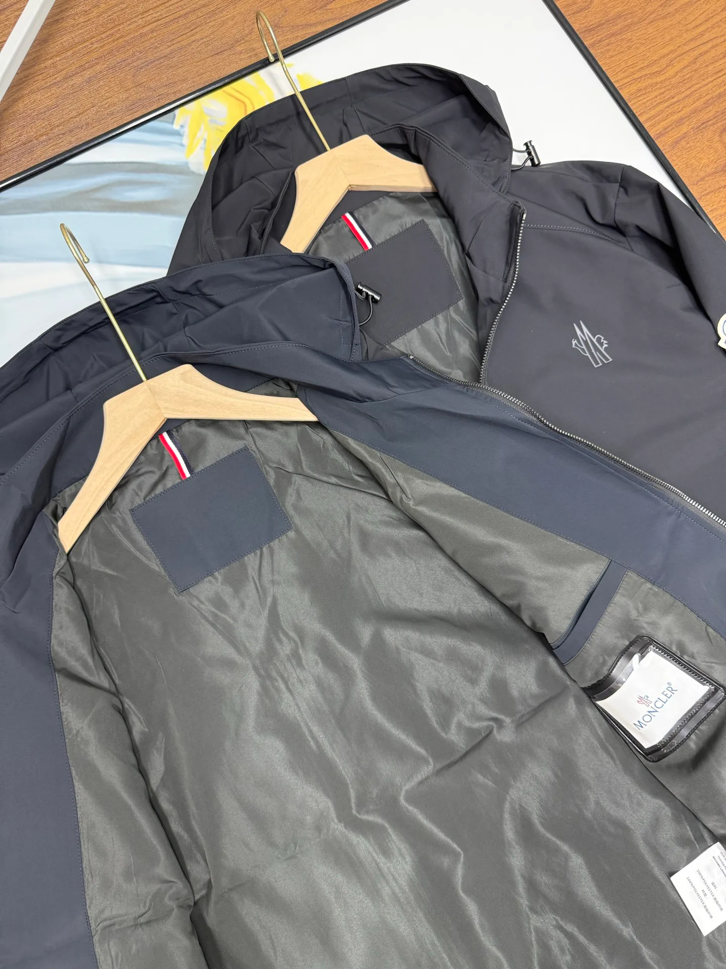 Men's Jackets And Down Jackets MONCLER 18068731