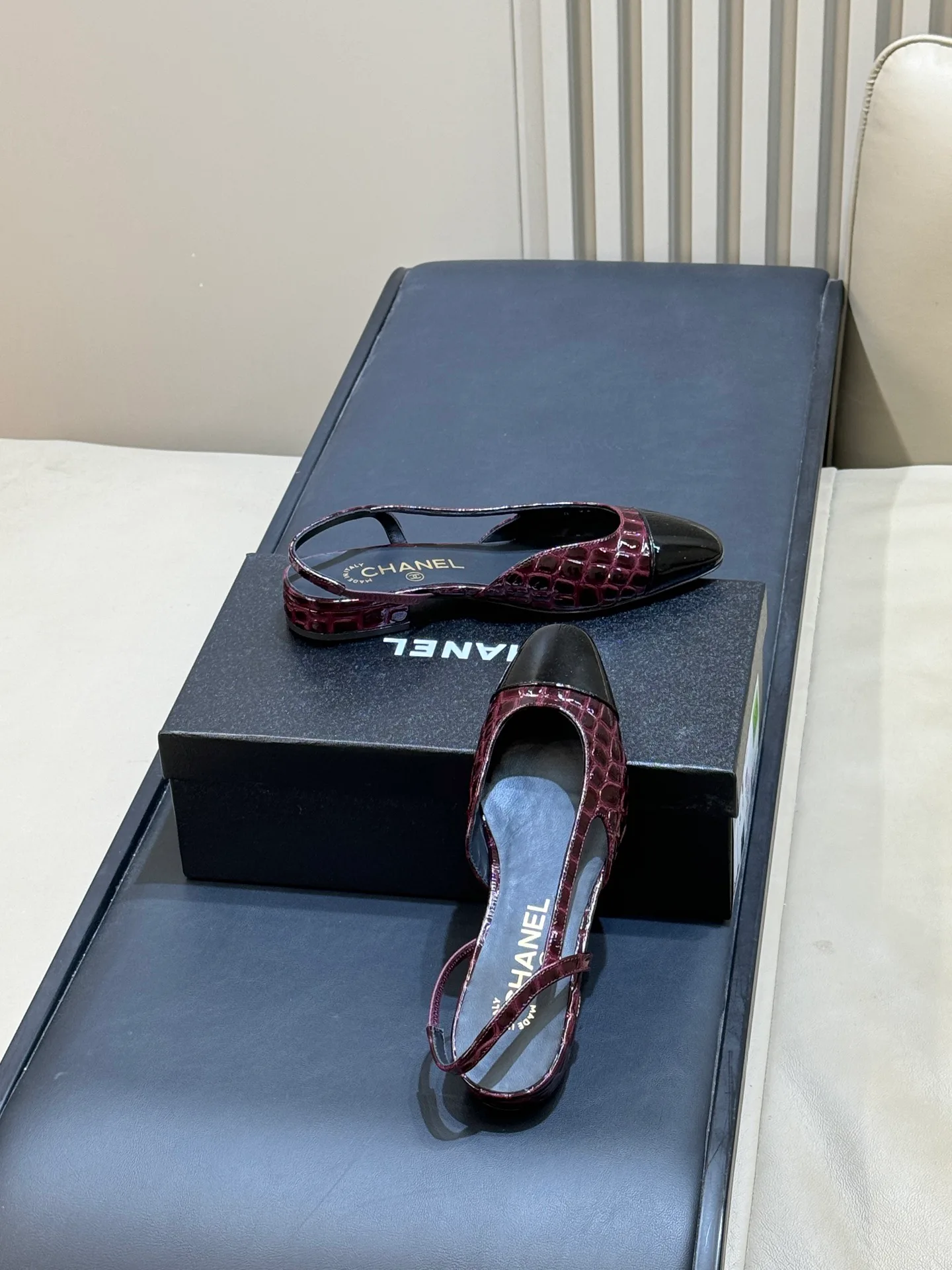 Women's Heels CHANEL 18073213