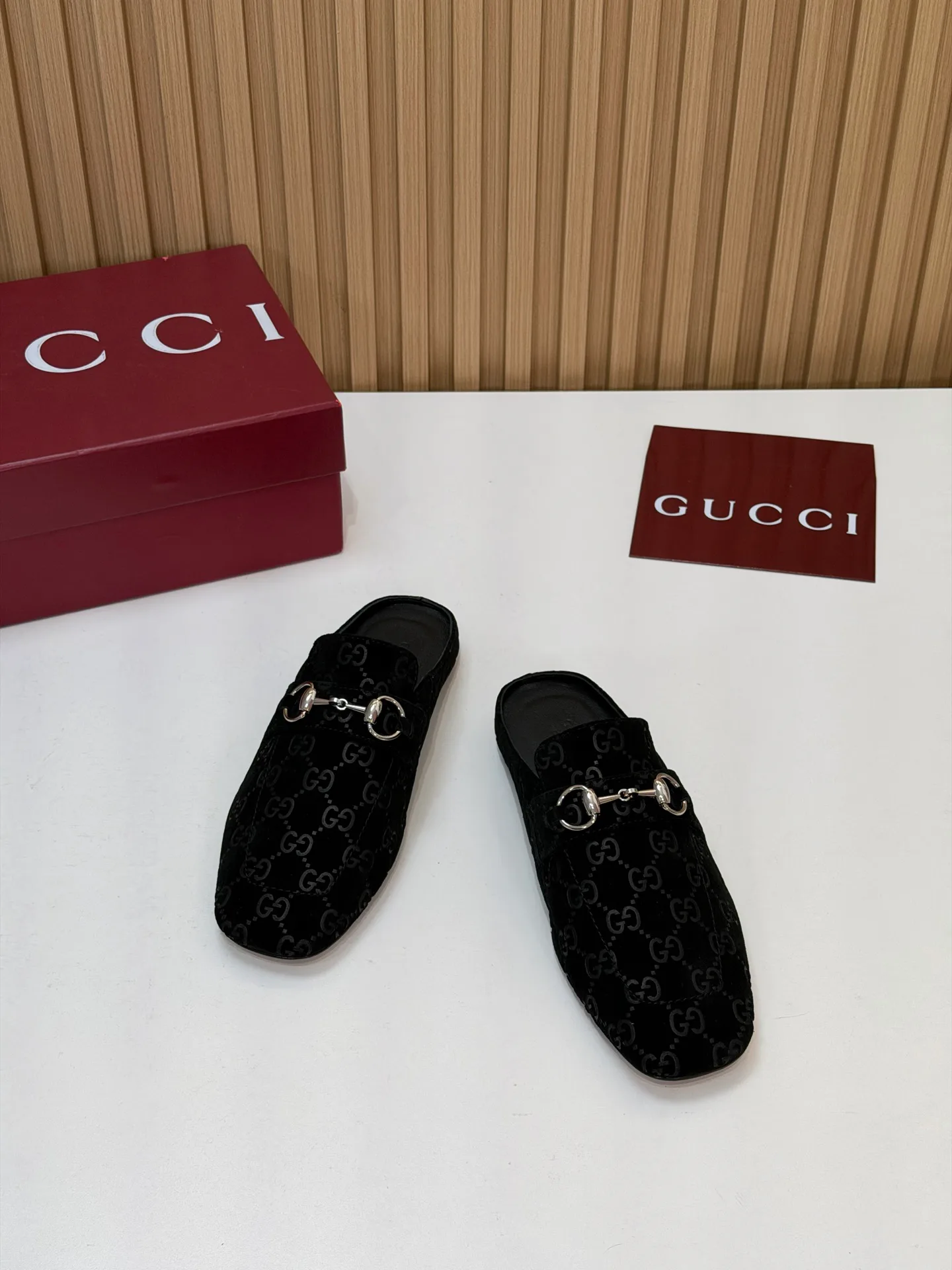 Women's Mules And Clogs GUCCI 18083800