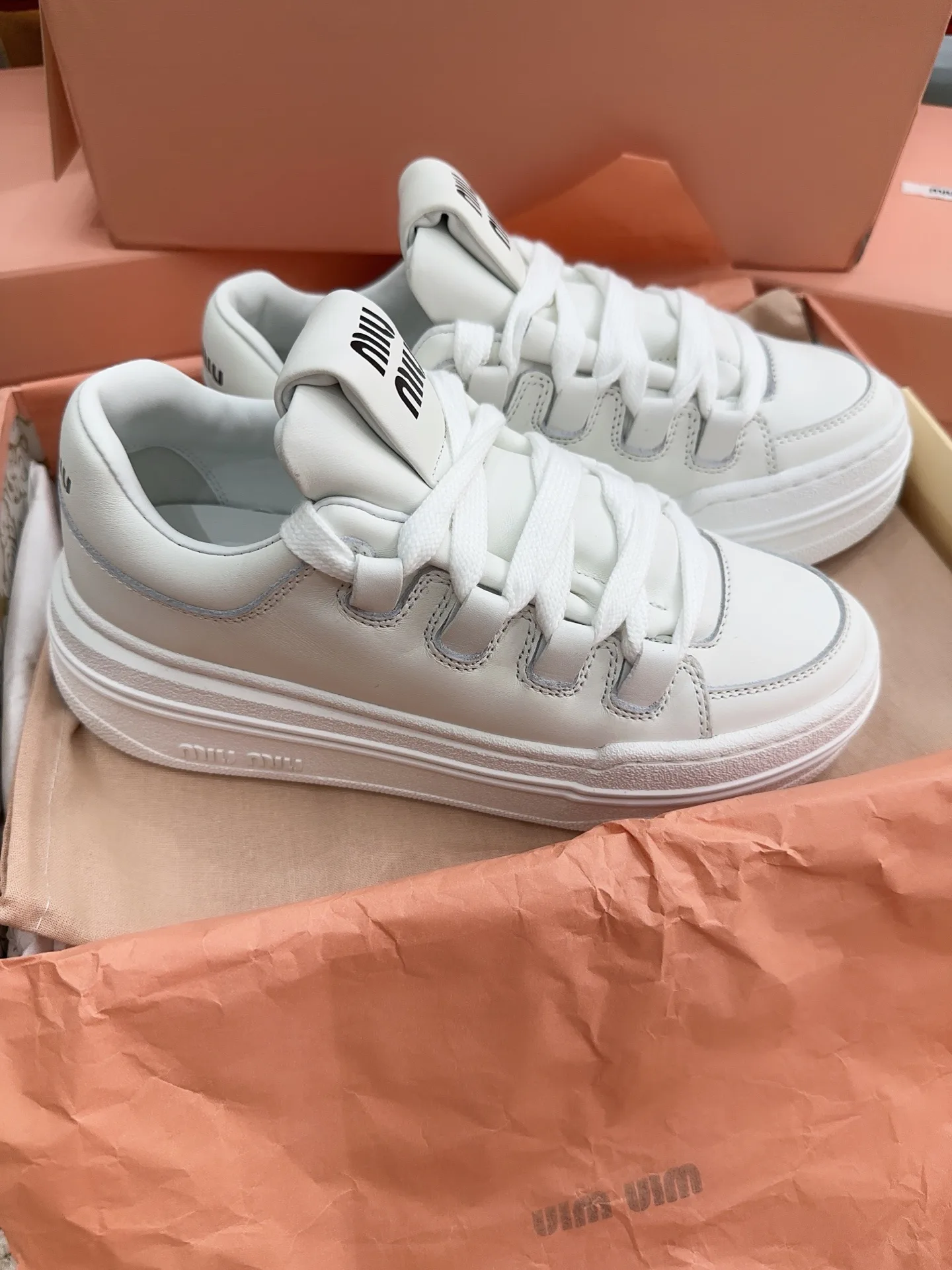 Women's Sneakers MIU MIU 18041139