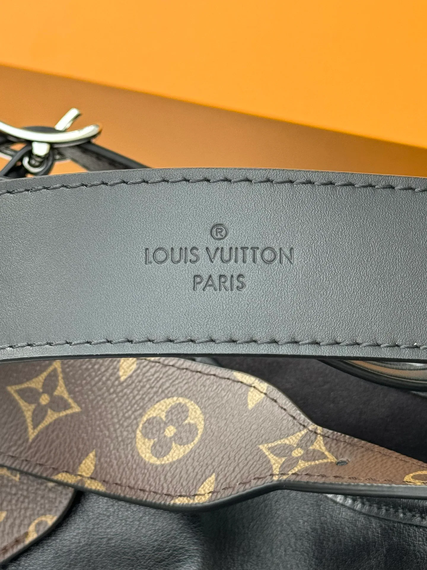 Women's Classic Handbags LOUIS VUITTON 18376379