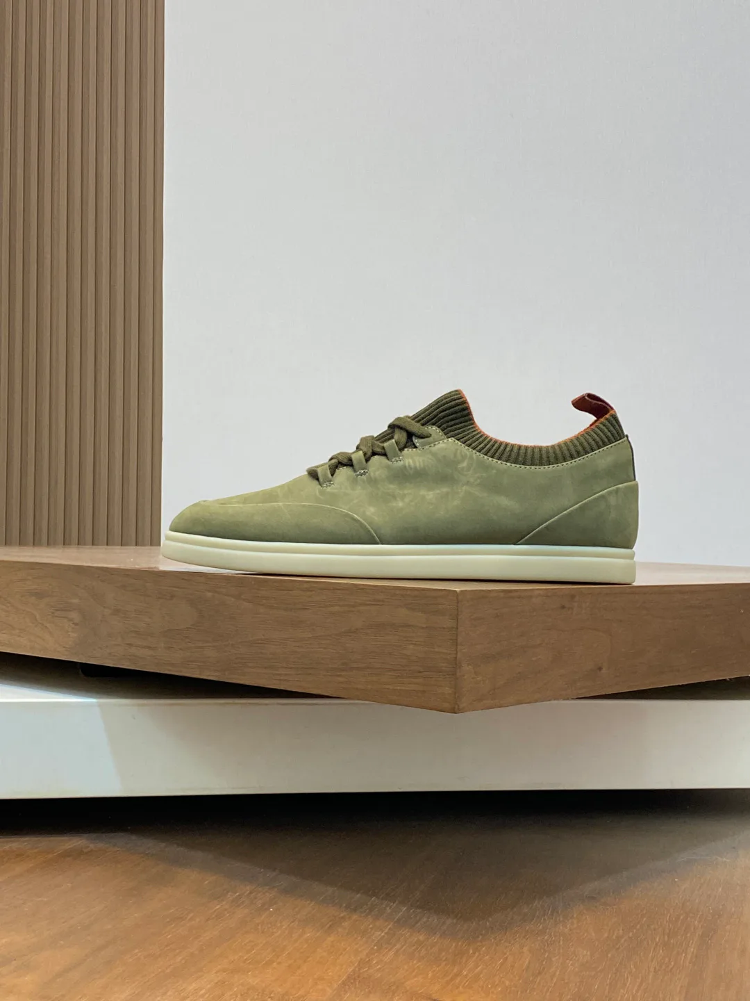 Men's Sneakers LORO PIANA 18078931