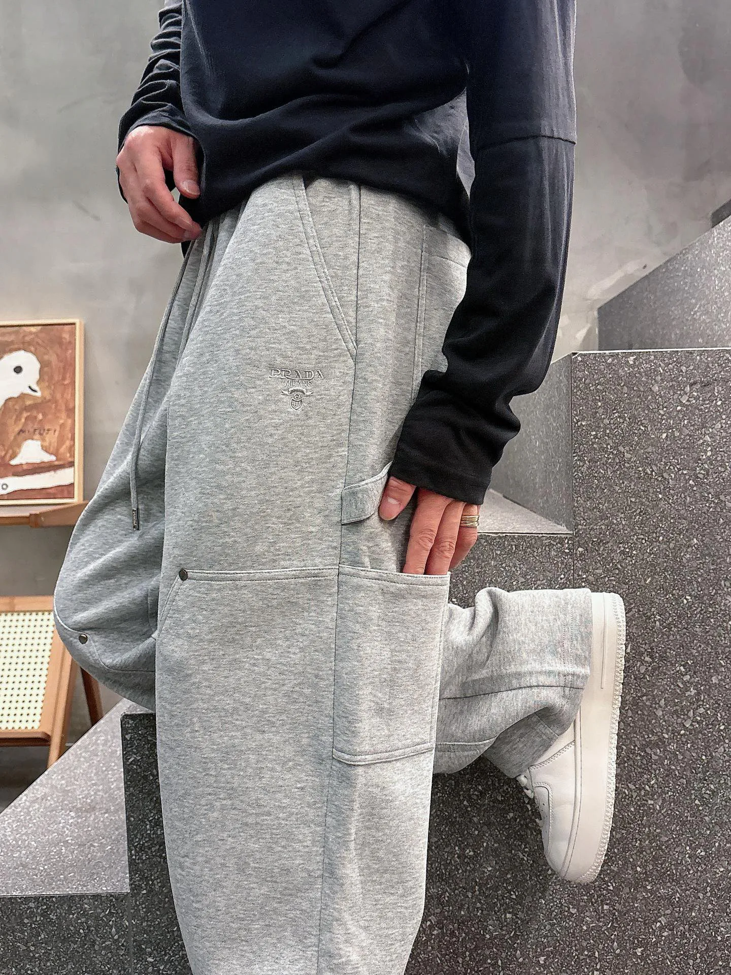 Men's Trousers PRADA 18399257
