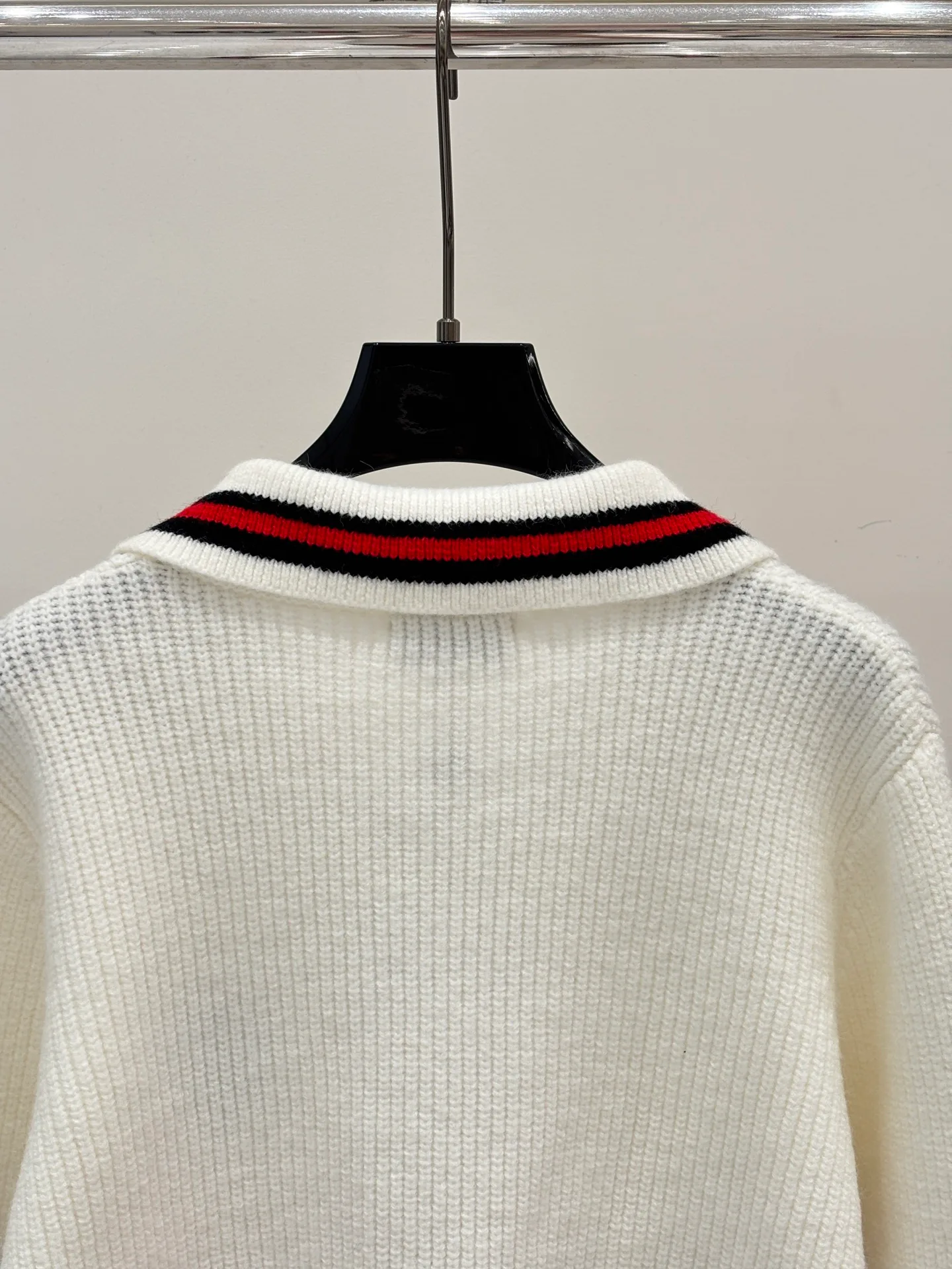 Women's Jumpers And Sweaters CHANEL 18032612