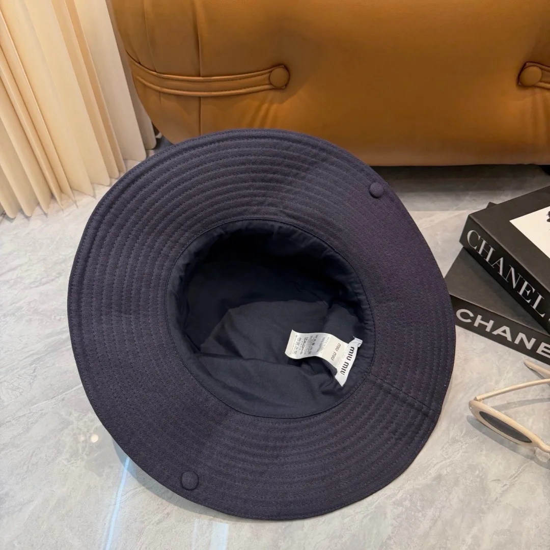 Hats MIU MIU 17701954
