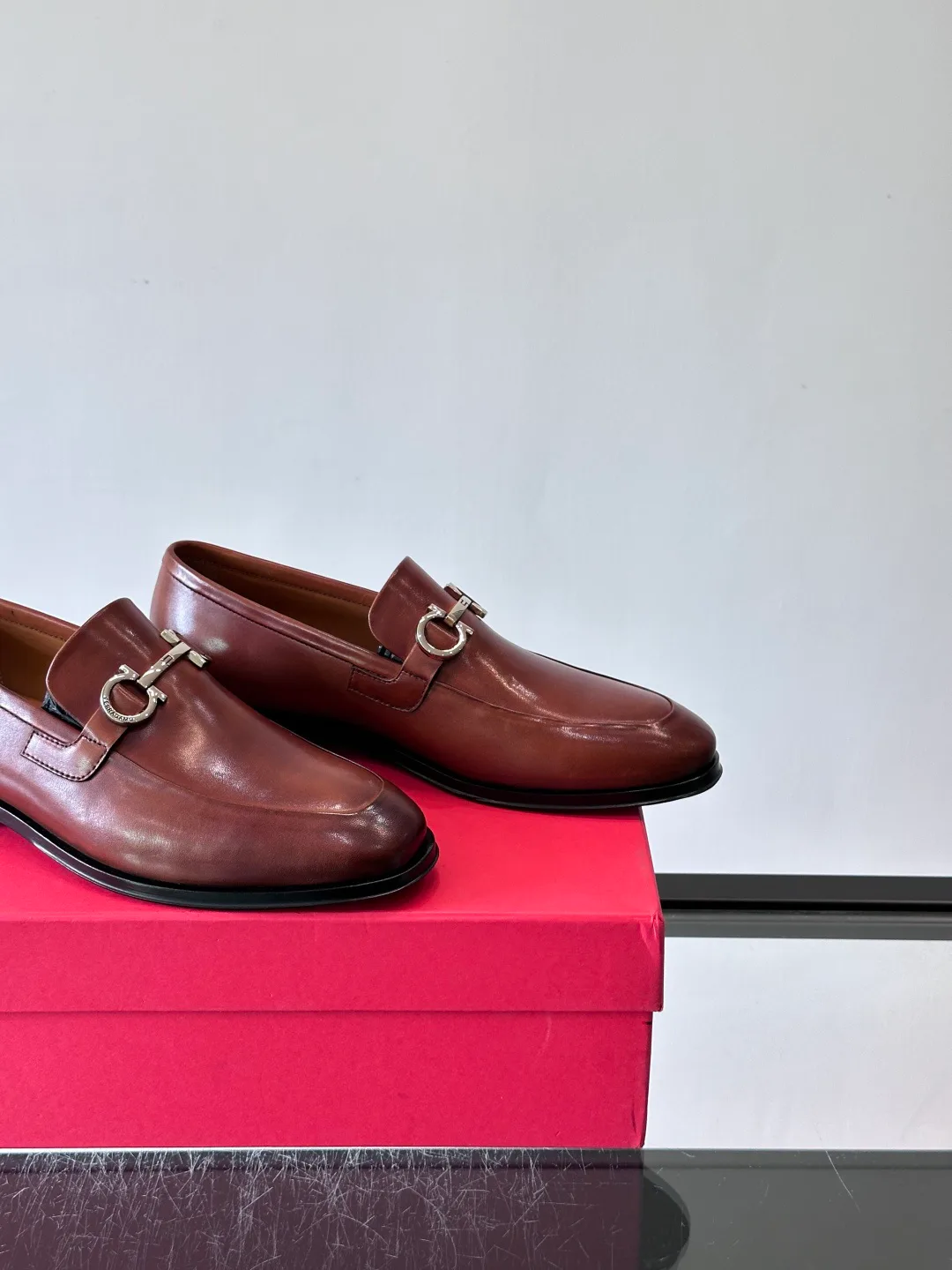 Men's Loafers And Dress Shoes SALVATORE FERRAGAMO 18274547