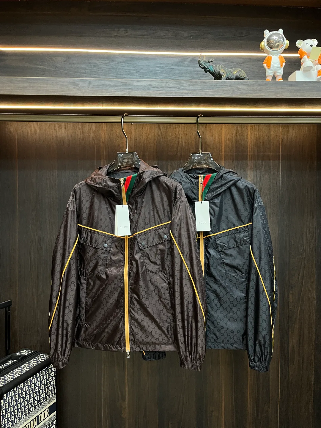 Women's Jackets And Down Jackets GUCCI 18416719