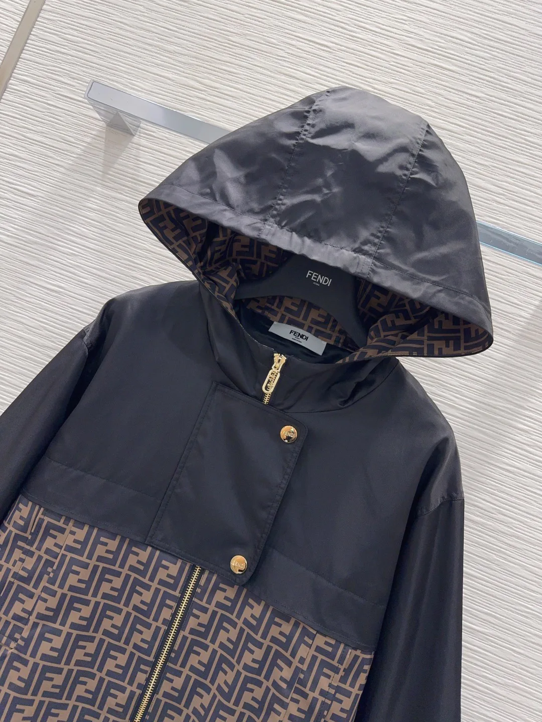 Women's Jackets And Down Jackets FENDI 18388620