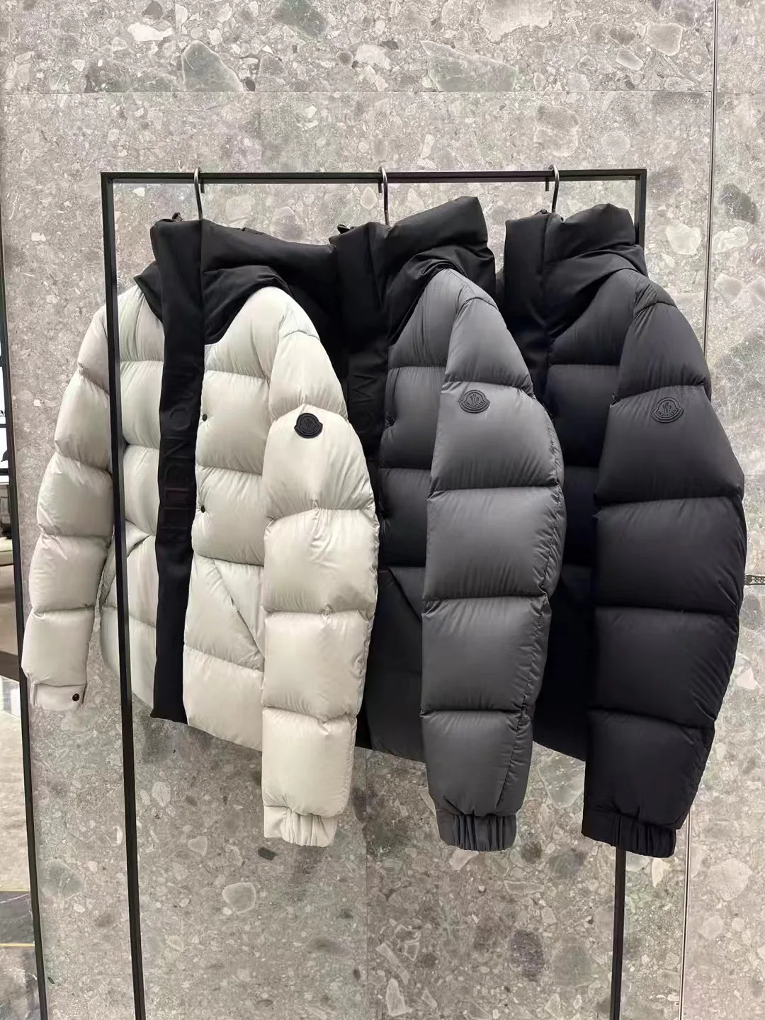 Women's Jackets And Down Jackets MONCLER 17922016