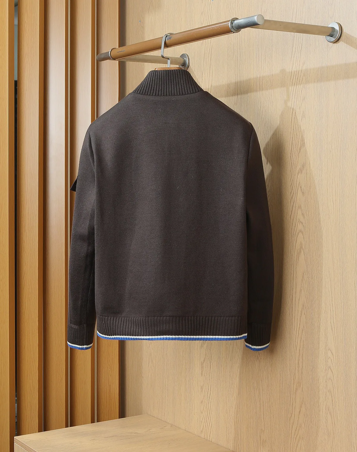 Men's Jackets And Down Jackets MONCLER 18345607