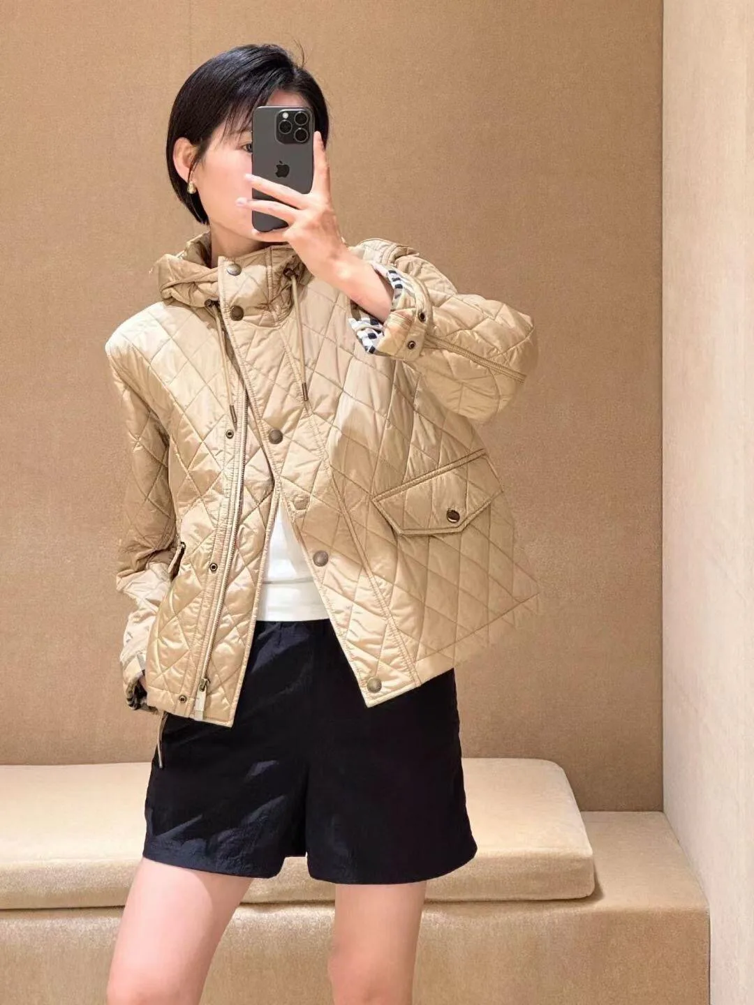 Women's Jackets And Down Jackets BURBERRY 18033911