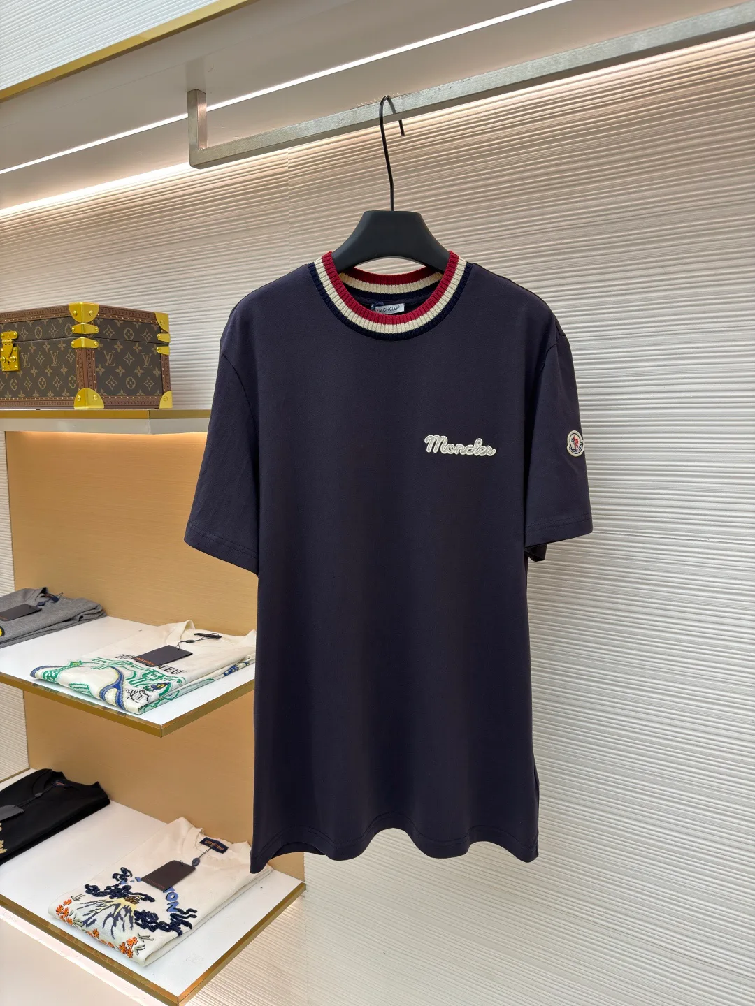 Футболки Мужские Moncler 18669190