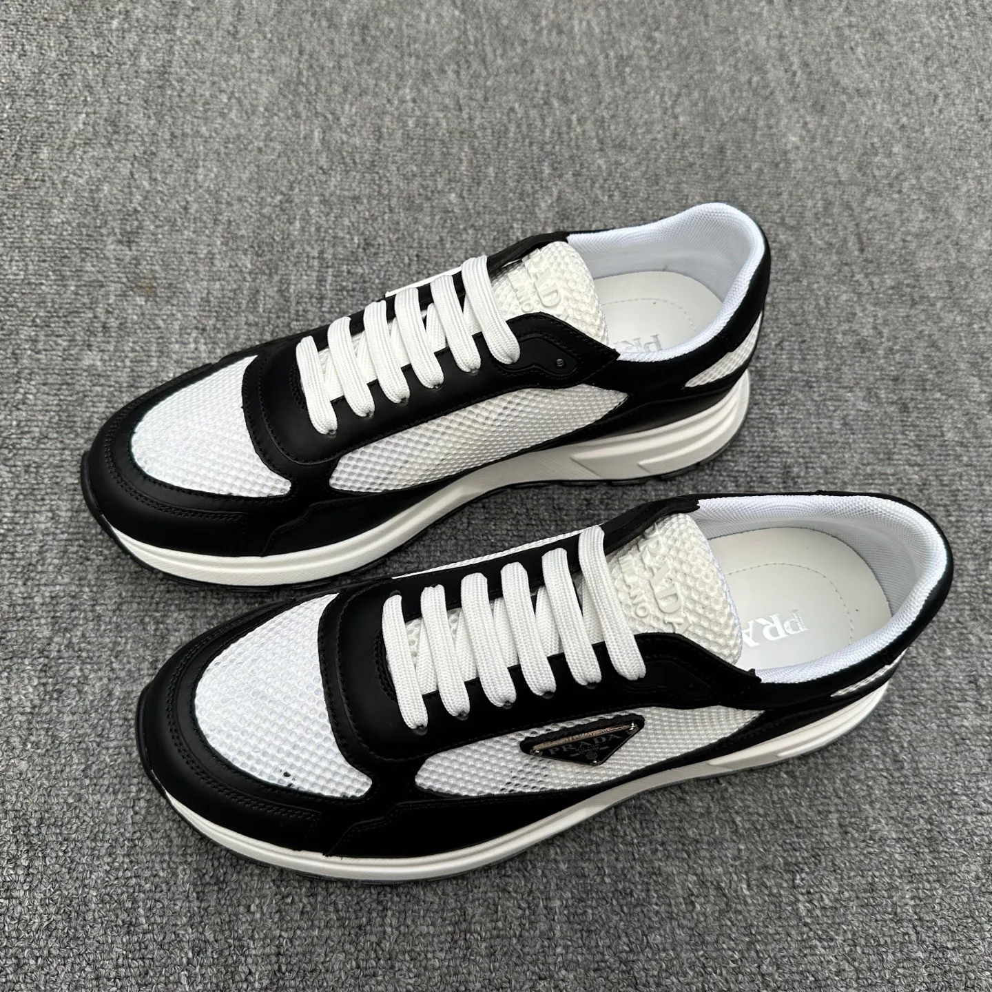 Men's Sneakers PRADA 17879987