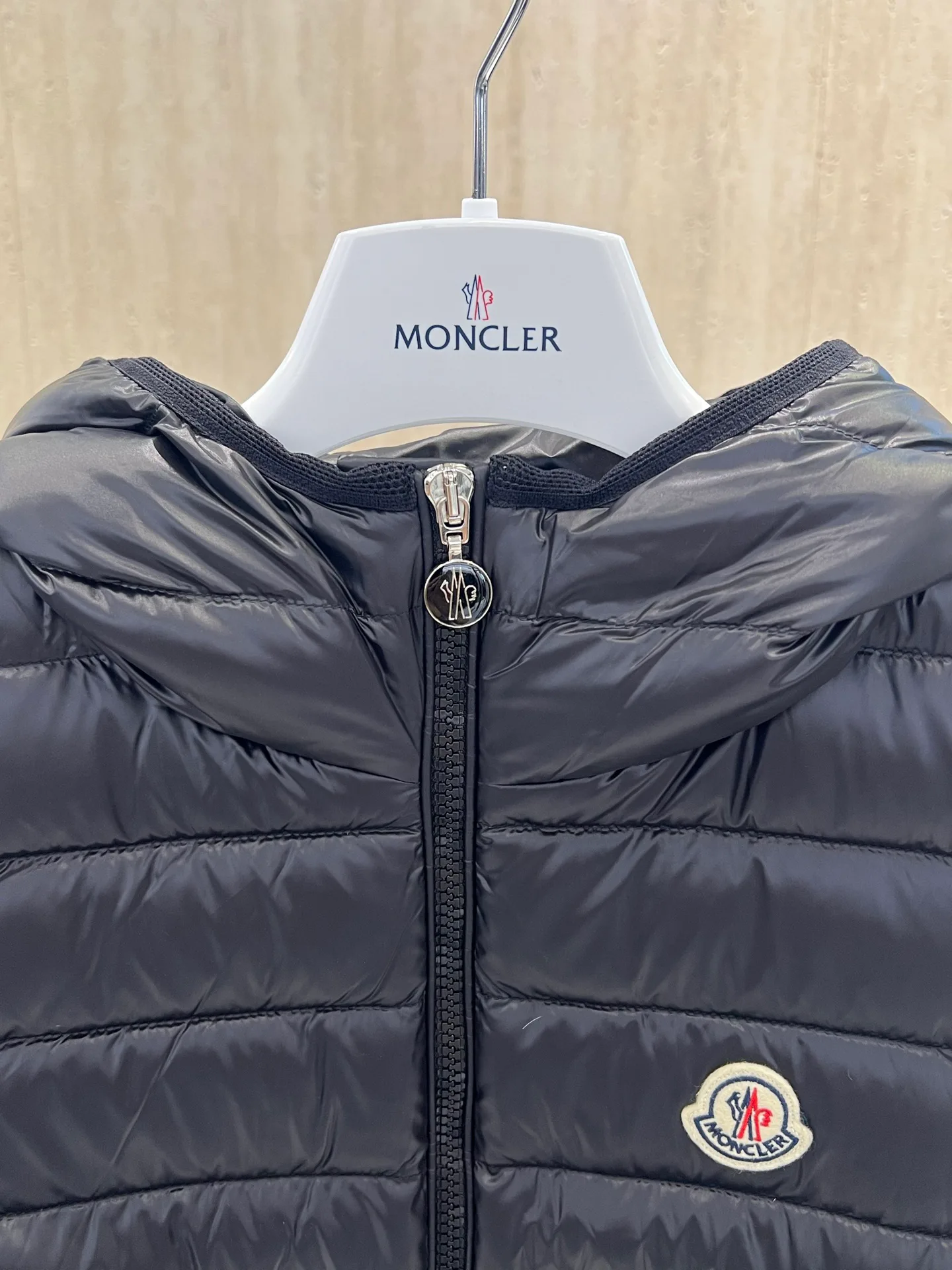 Жилеты Мужские Moncler 18634287
