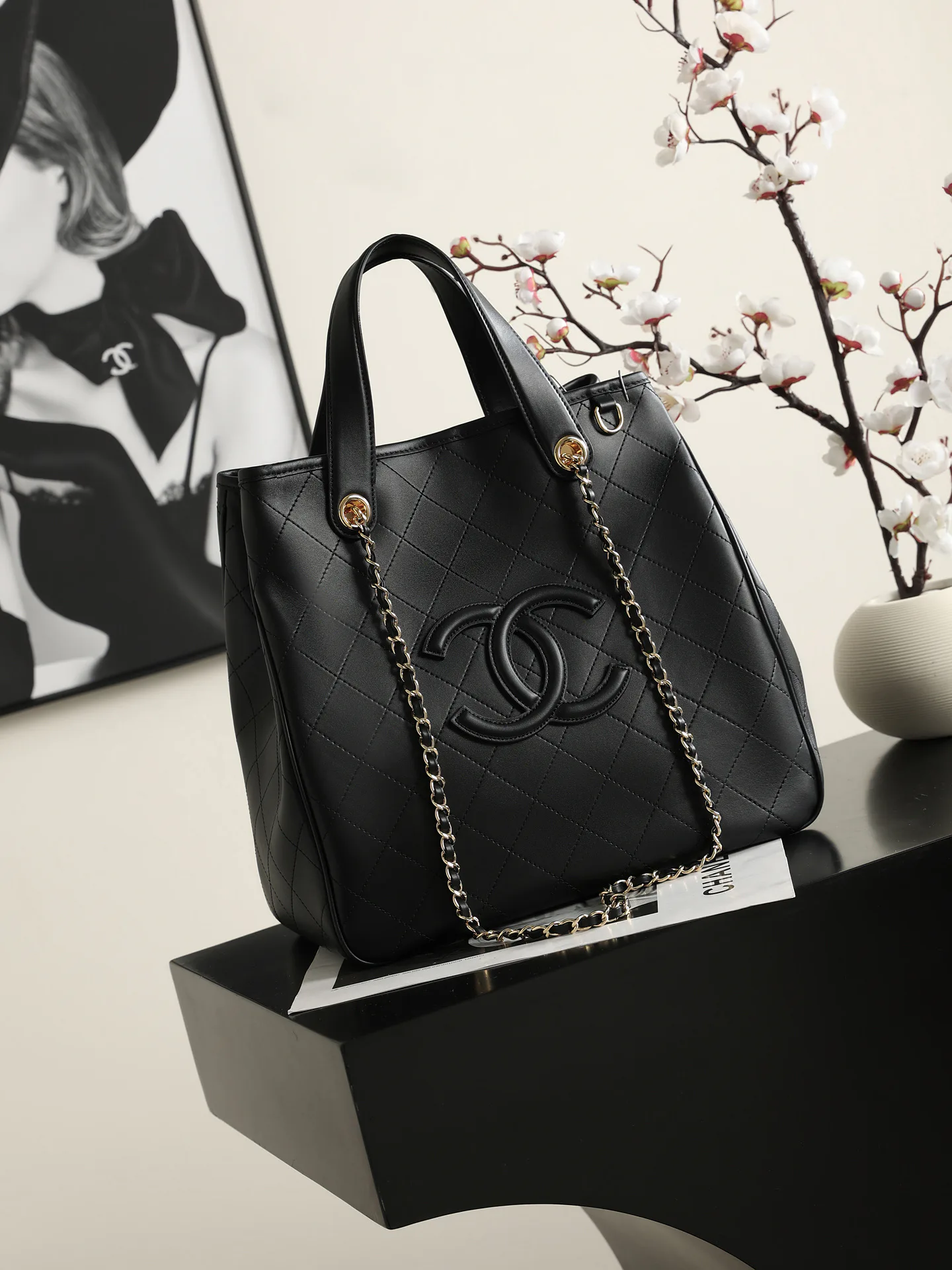 Women's Classic Handbags CHANEL 17878622