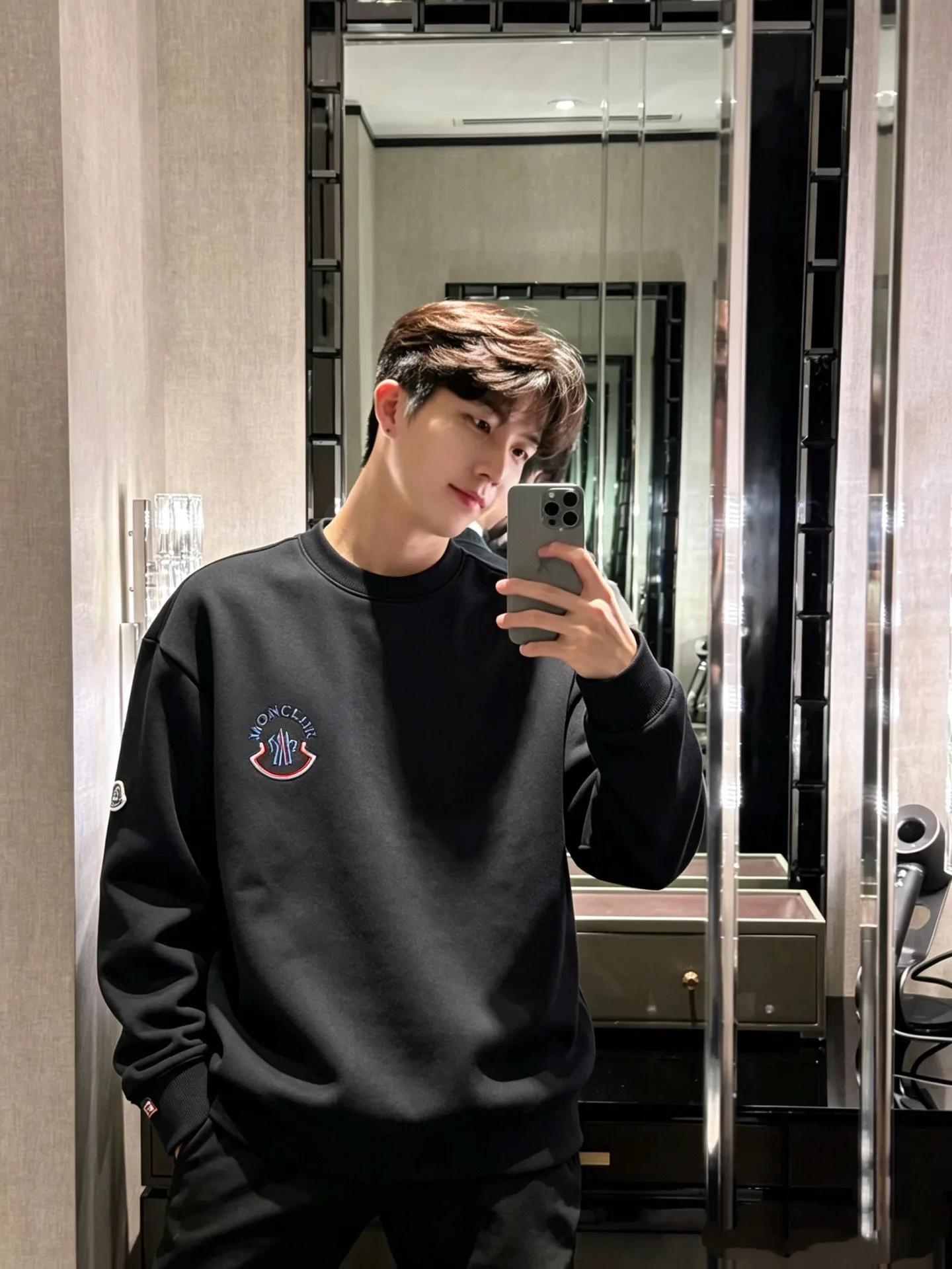 Men's Sweatshirts And Hoodies MONCLER 18519616