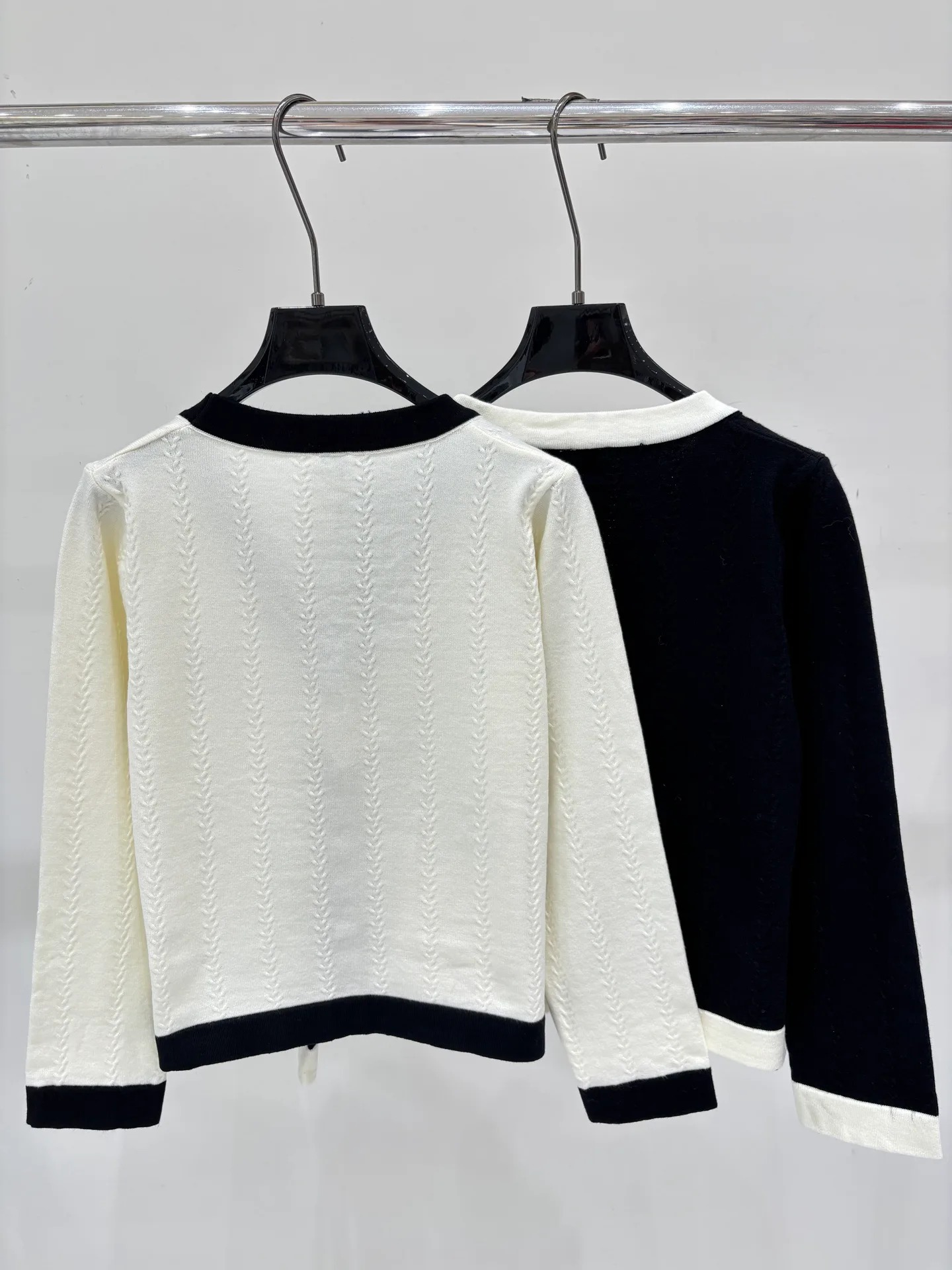 Women's Jumpers And Sweaters CHANEL 18138208