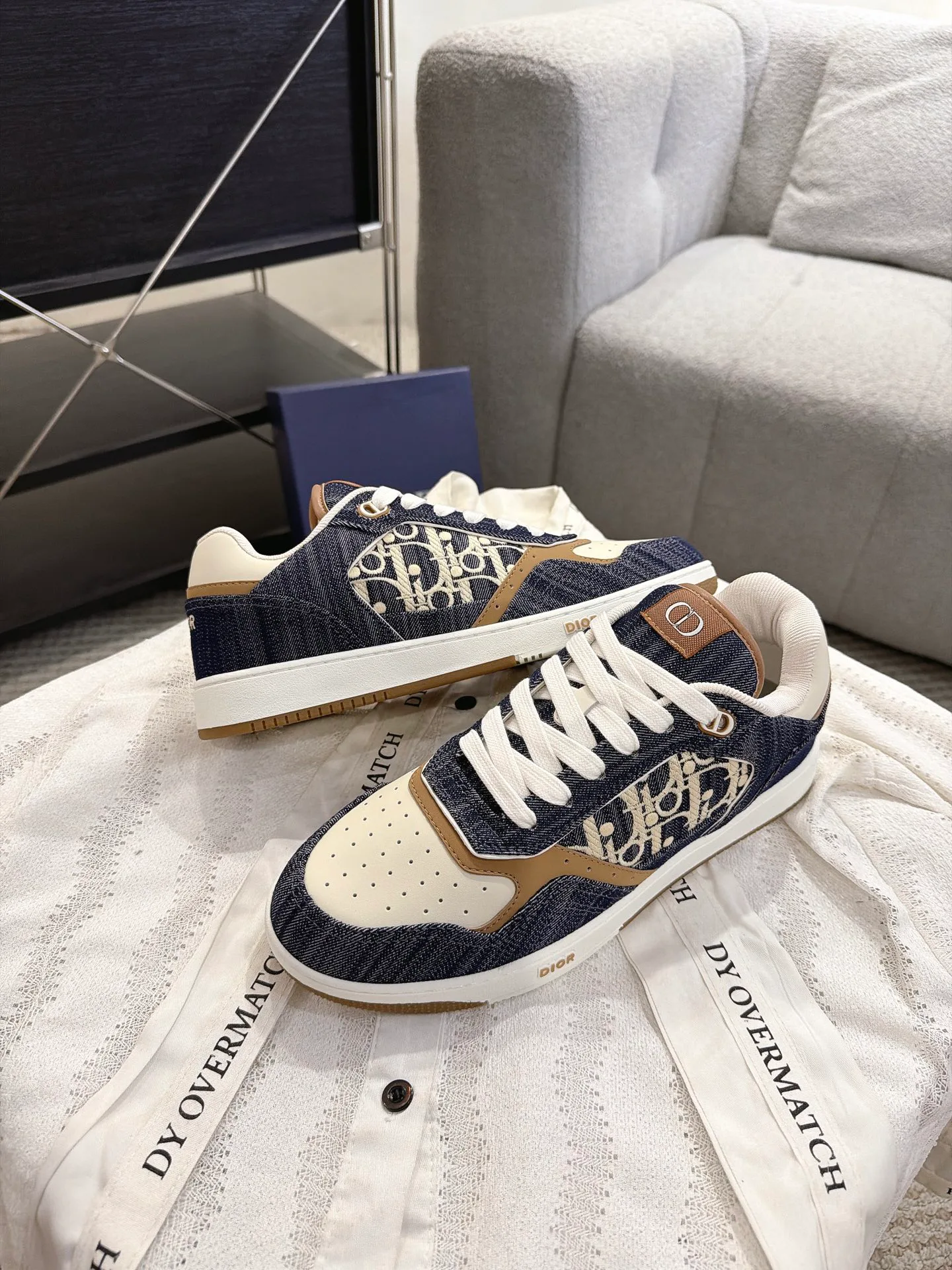 Women's Sneakers CHRISTIAN DIOR 18233124