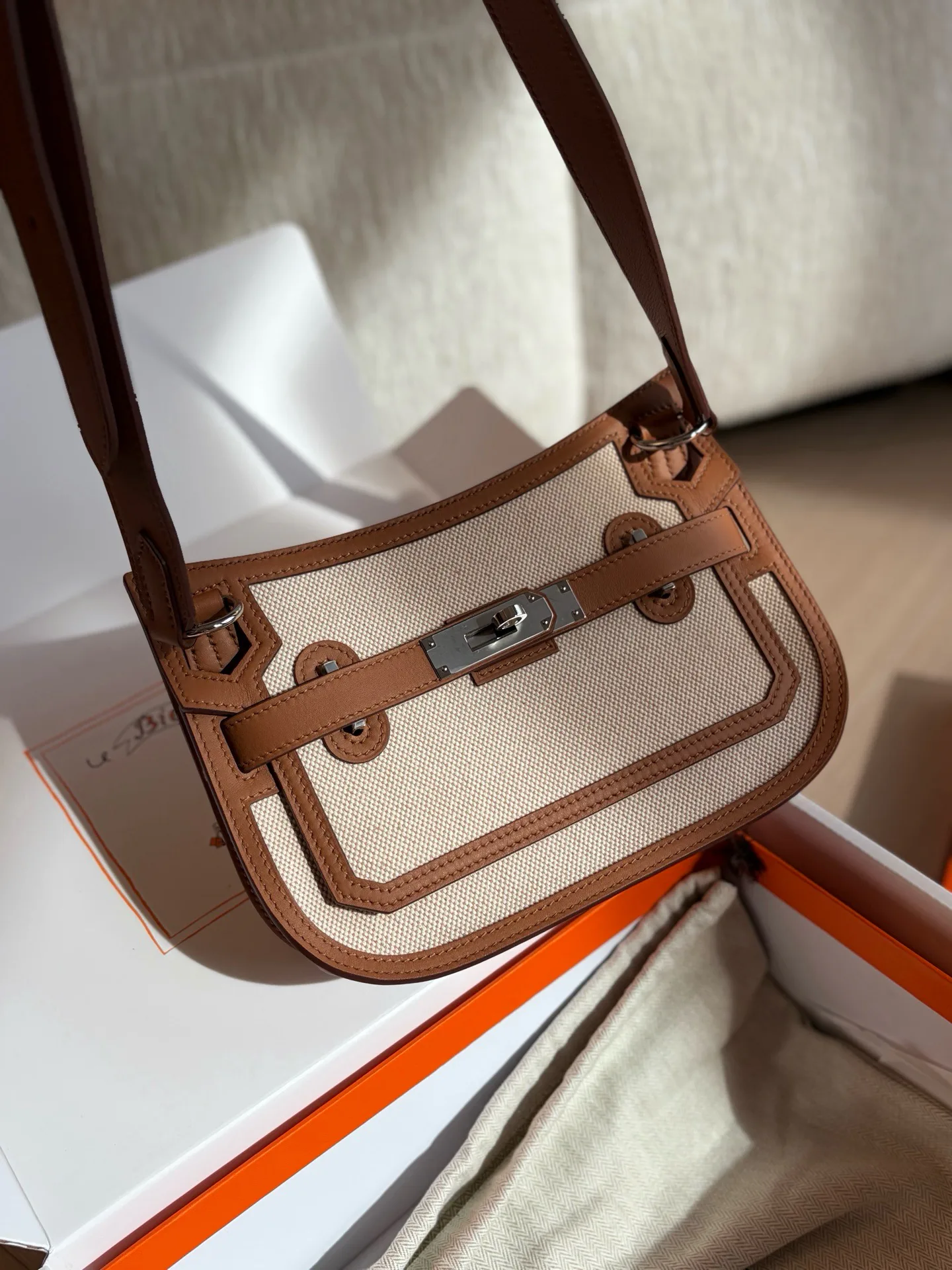 Women's Classic Handbags HERMES 17382410