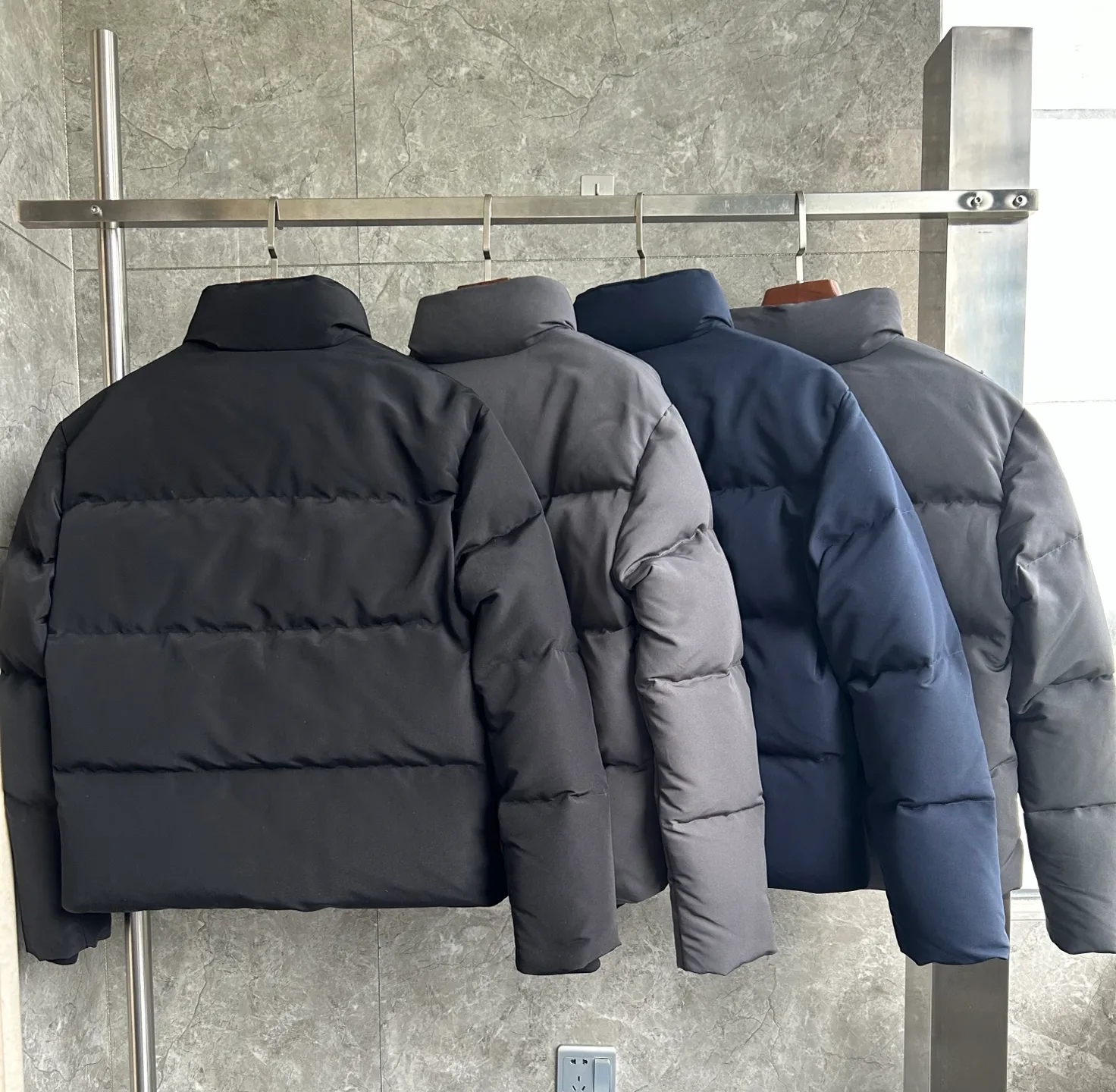 Men's Jackets And Down Jackets CANADA GOOSE 18007325