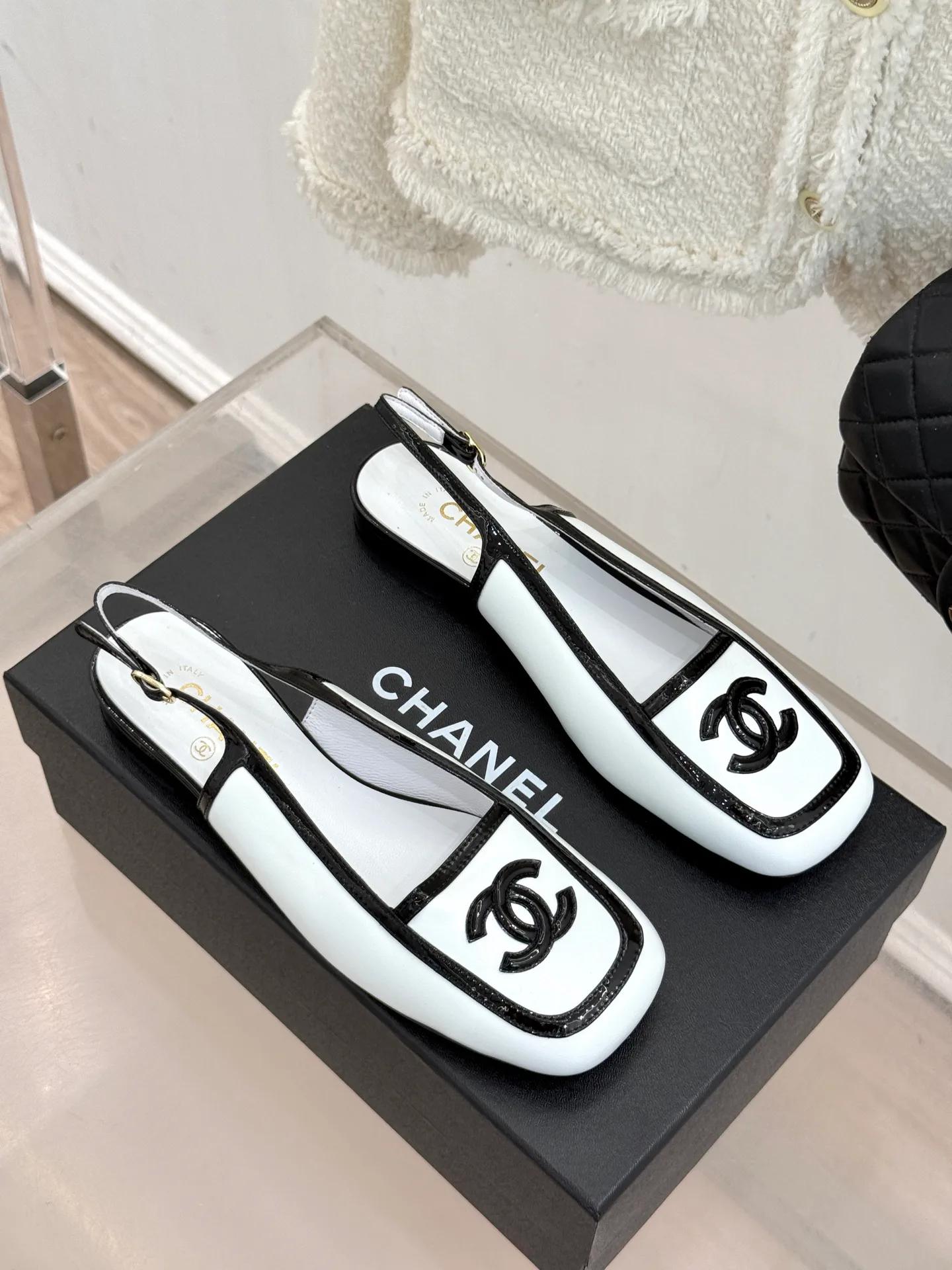 Women's Open-Toe Sandals CHANEL 17616176