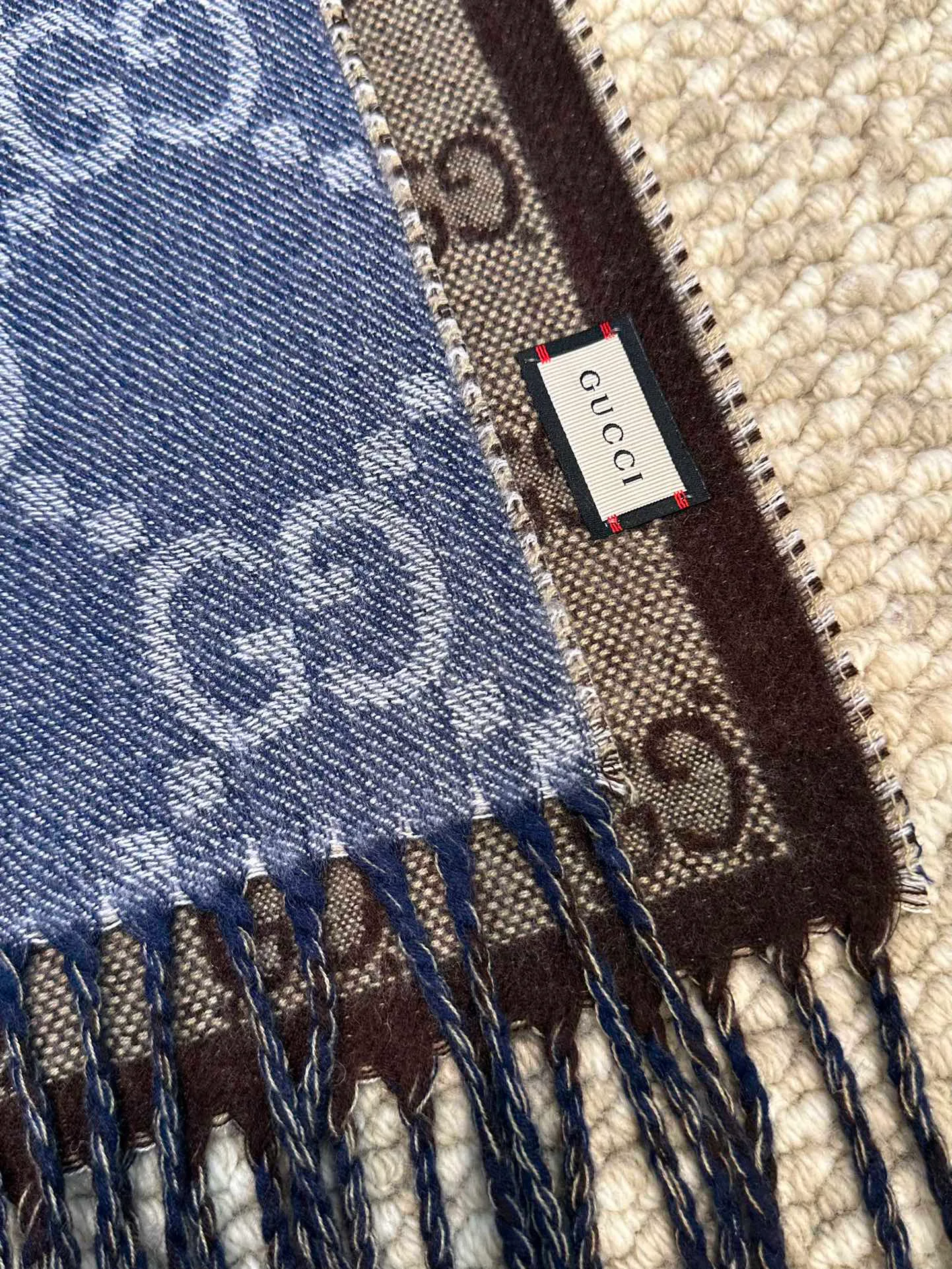 Scarves GUCCI 18105485