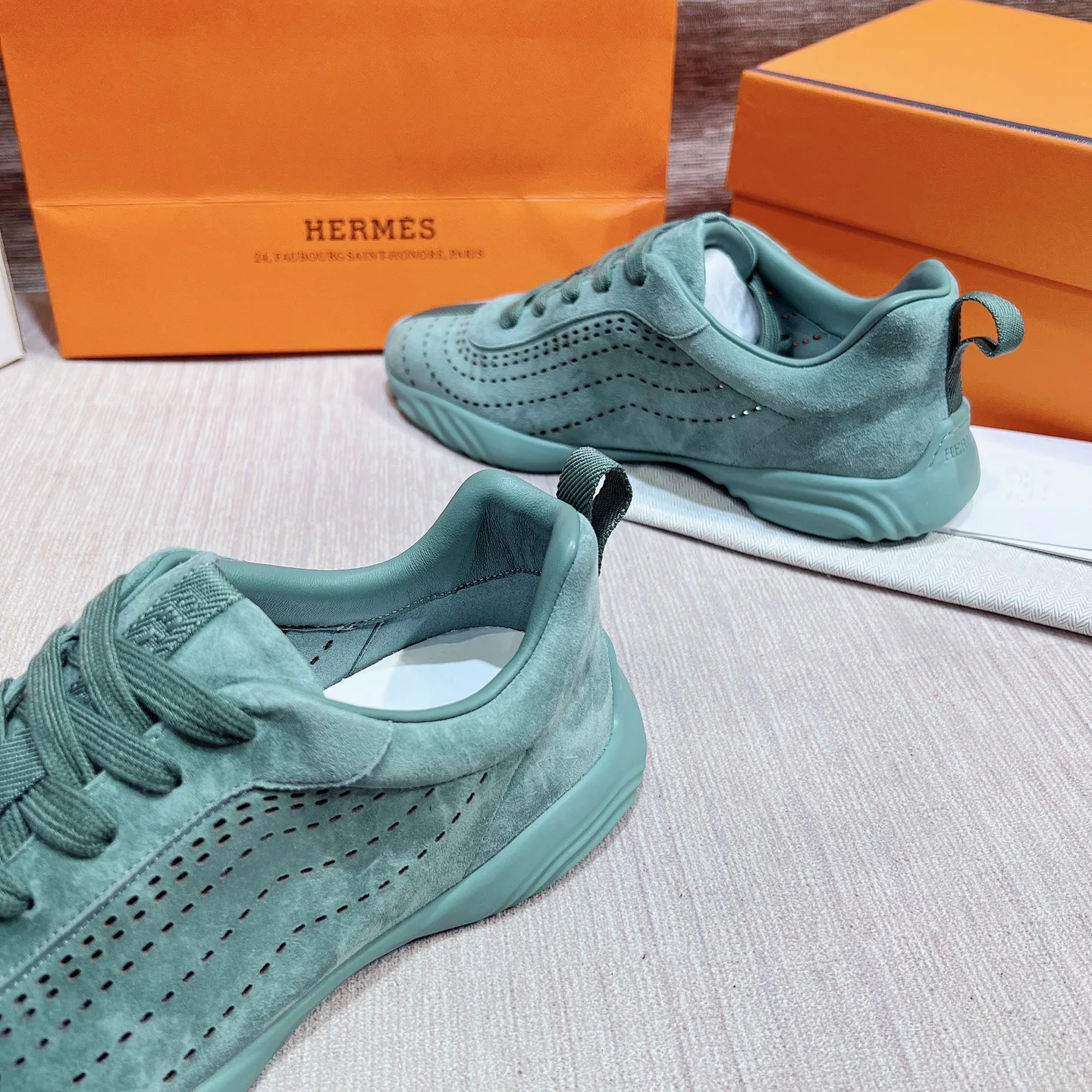 Women's Sneakers HERMES 17749566