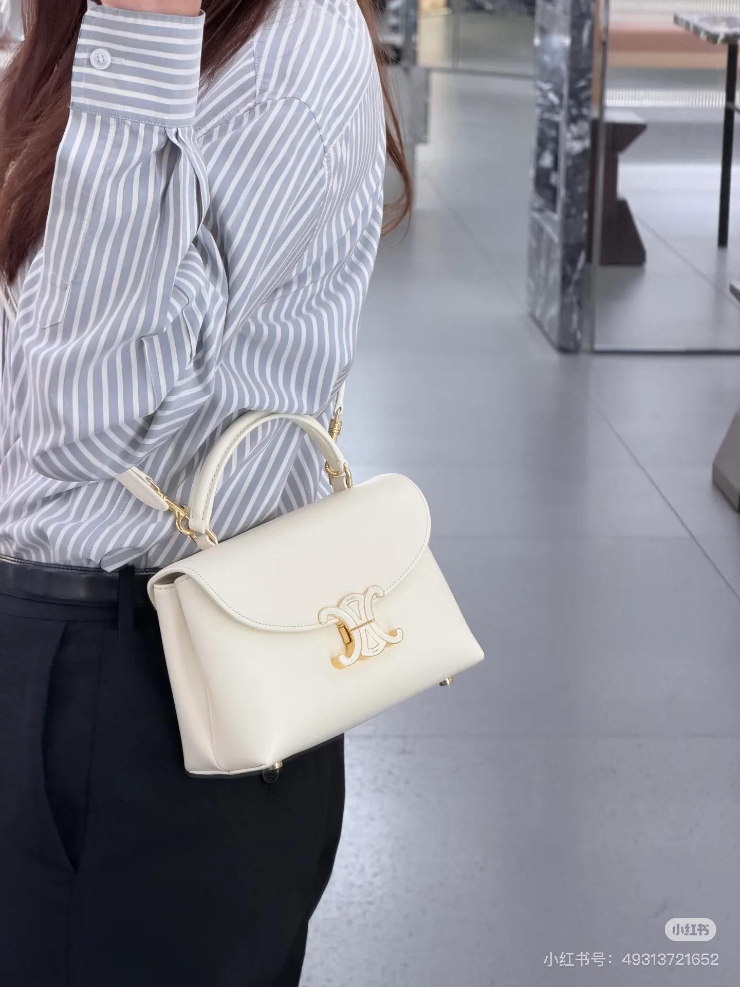 Women's Classic Handbags CELINE 18223223