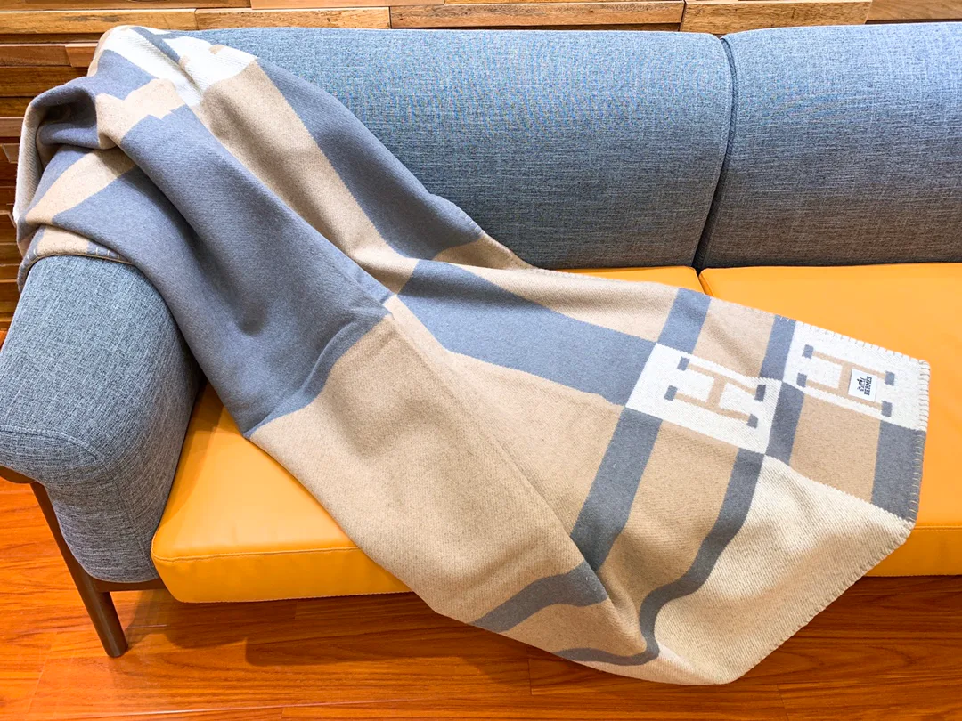 Textiles HERMES 17992390