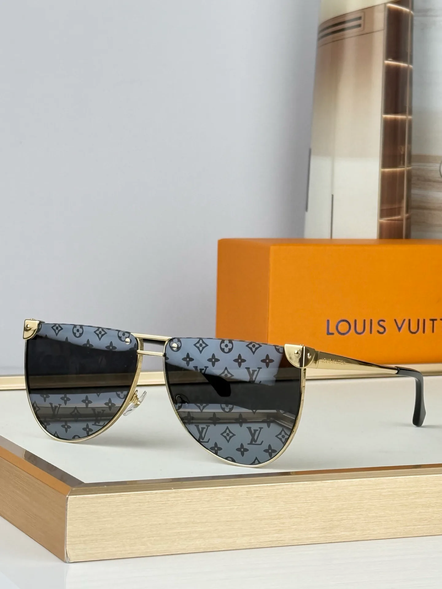 Glasses LOUIS VUITTON 17366453
