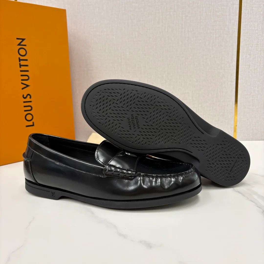 Men's Loafers And Dress Shoes LOUIS VUITTON 17715950