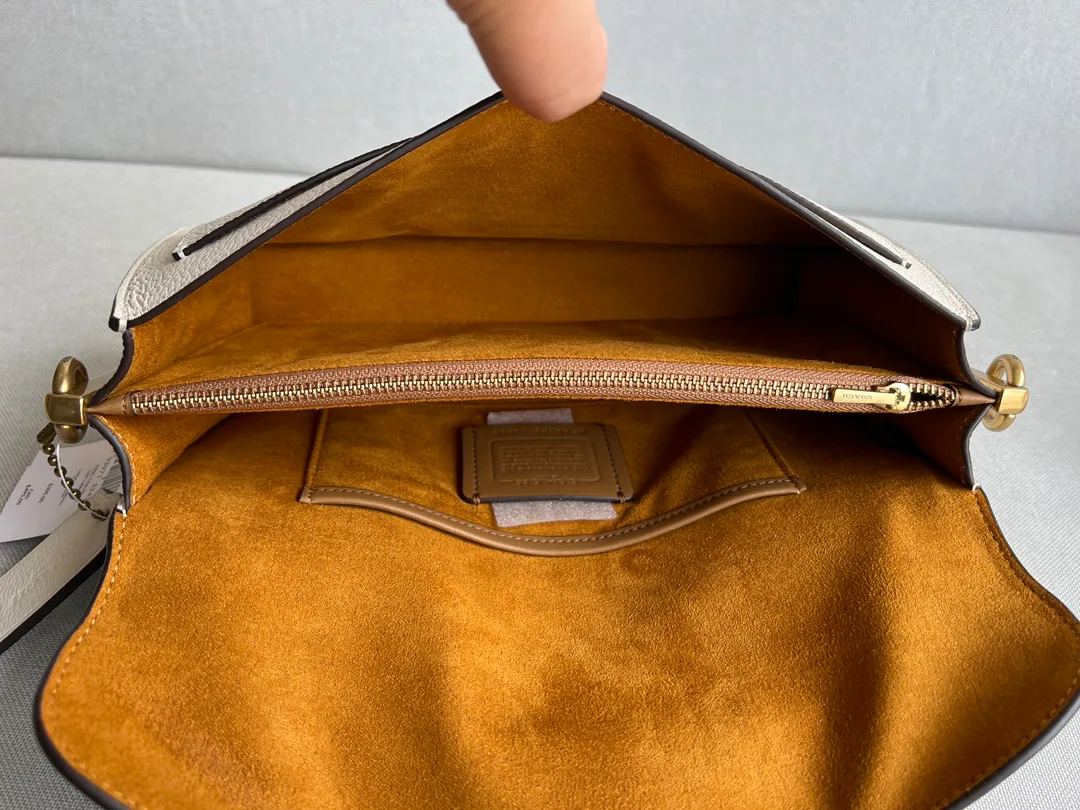 Women's Classic Handbags COACH 17961091