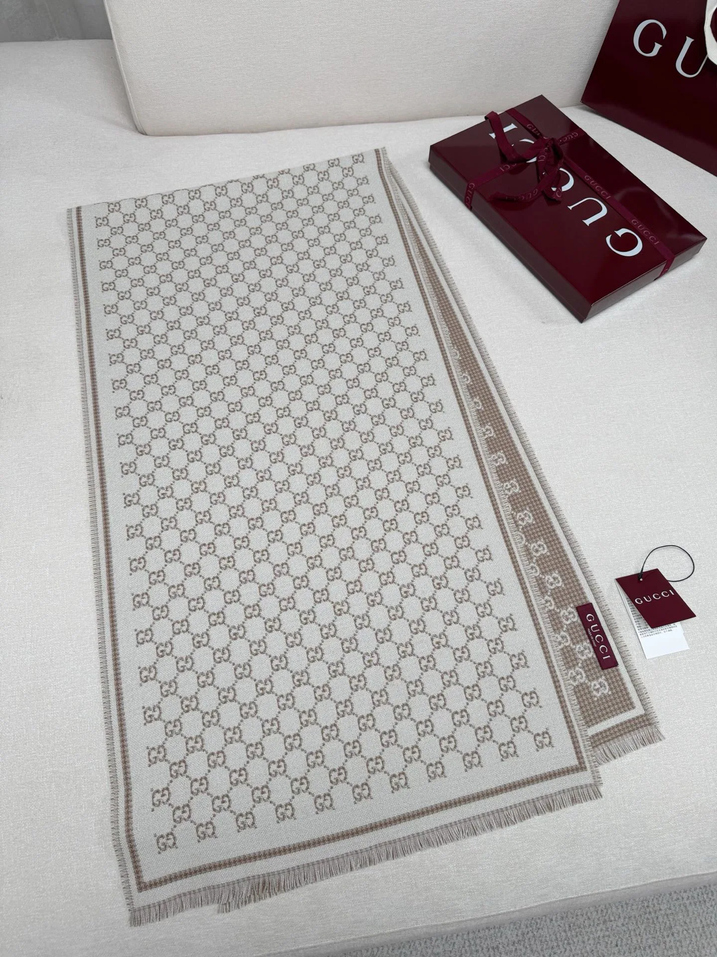 Scarves GUCCI 17992040