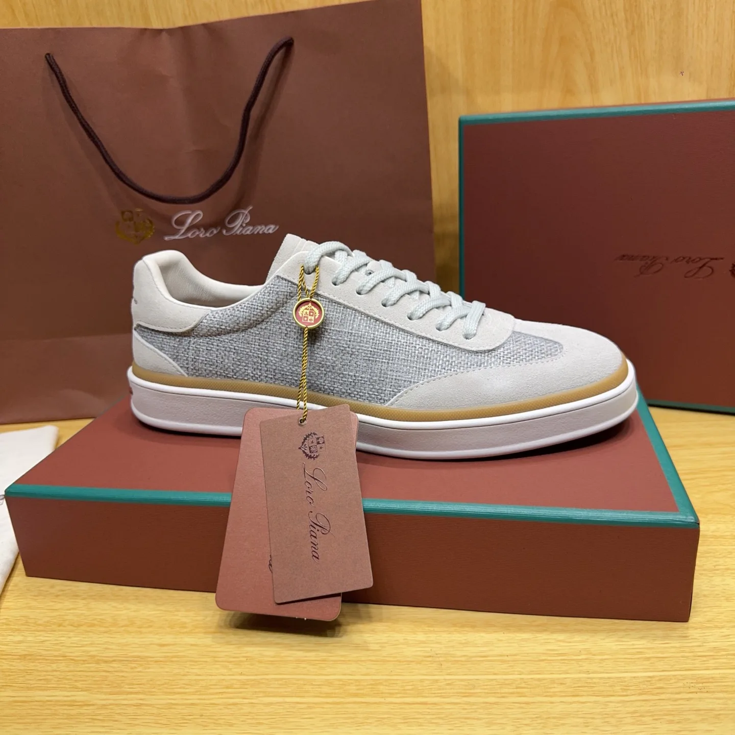 Women's Sneakers LORO PIANA 18263653