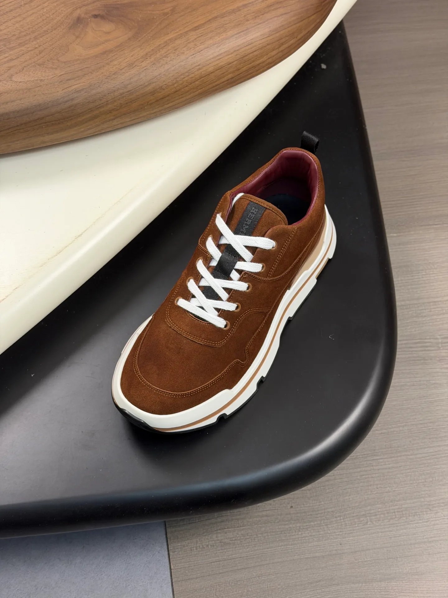Men's Sneakers HERMES 18116577