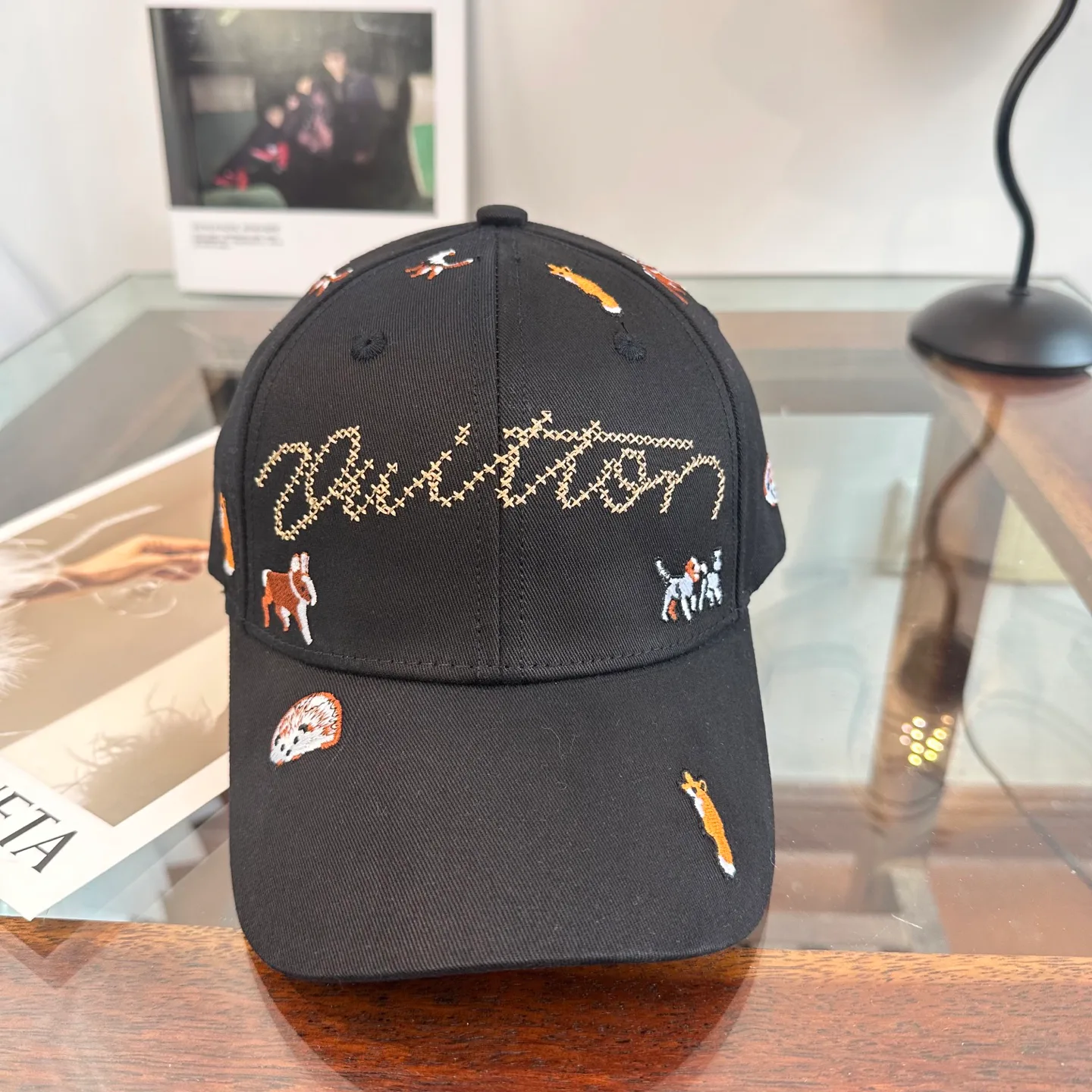 Hats LOUIS VUITTON 17038443