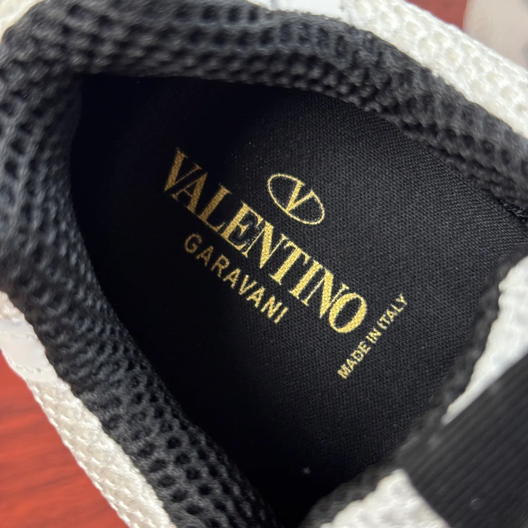 Men's Sneakers VALENTINO 17457776