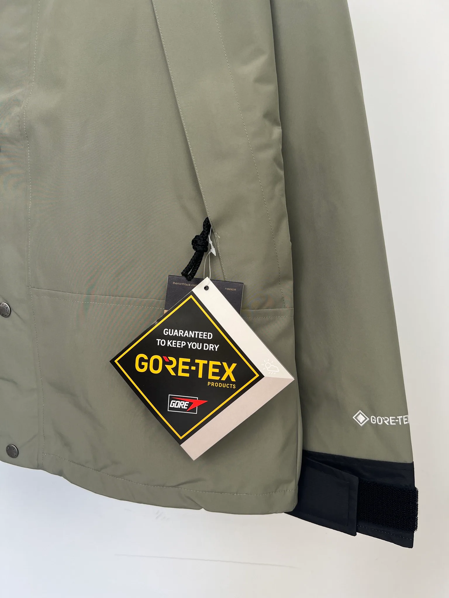 Women's Jackets And Down Jackets THE NORTH FACE 18416107