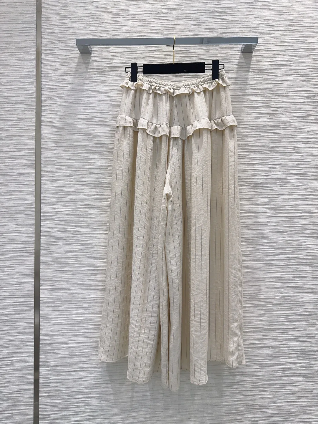 Women's Trousers CHANEL 18138494