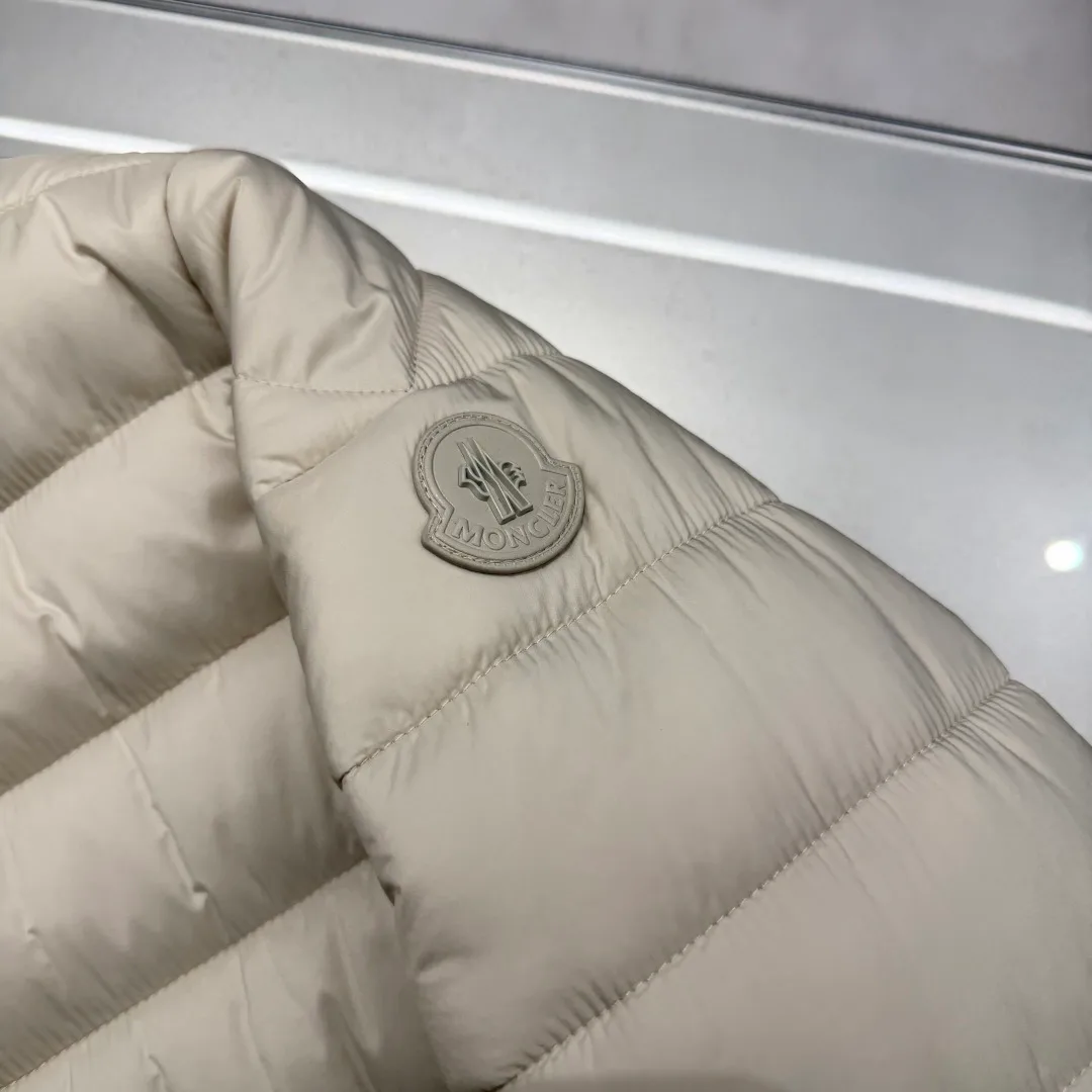 Men's Jackets And Down Jackets MONCLER 18431238