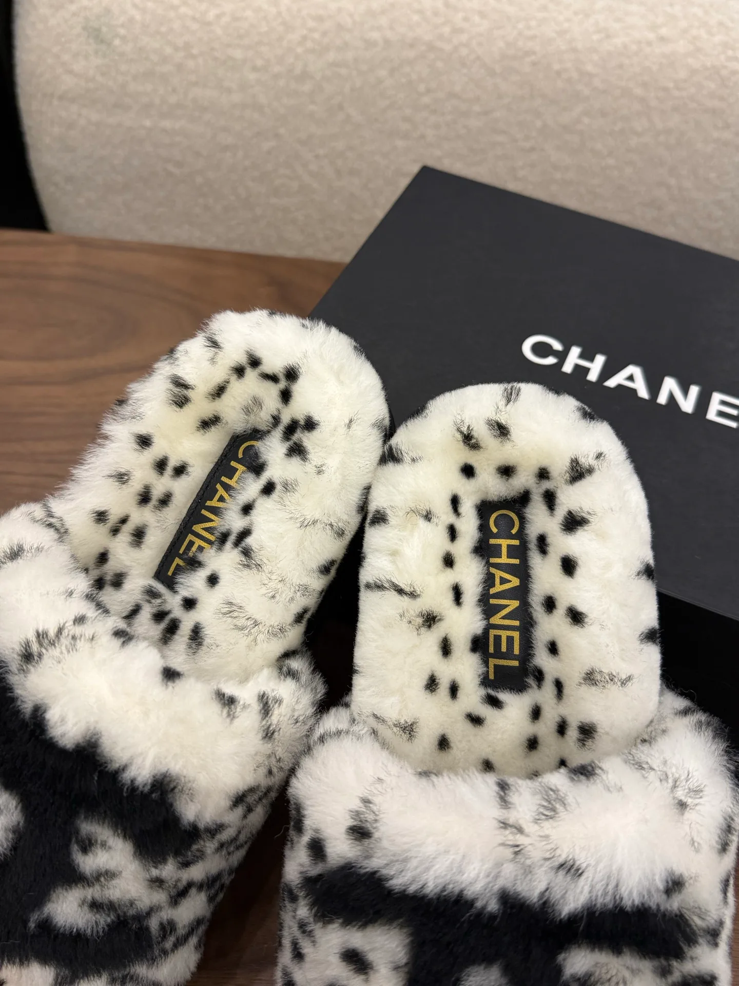 Women's Slippers CHANEL 18223642