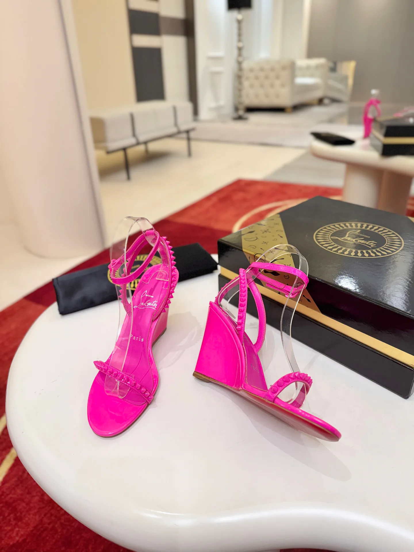 Women's Open-Toe Sandals CHRISTIAN LOUBOUTIN 18500919