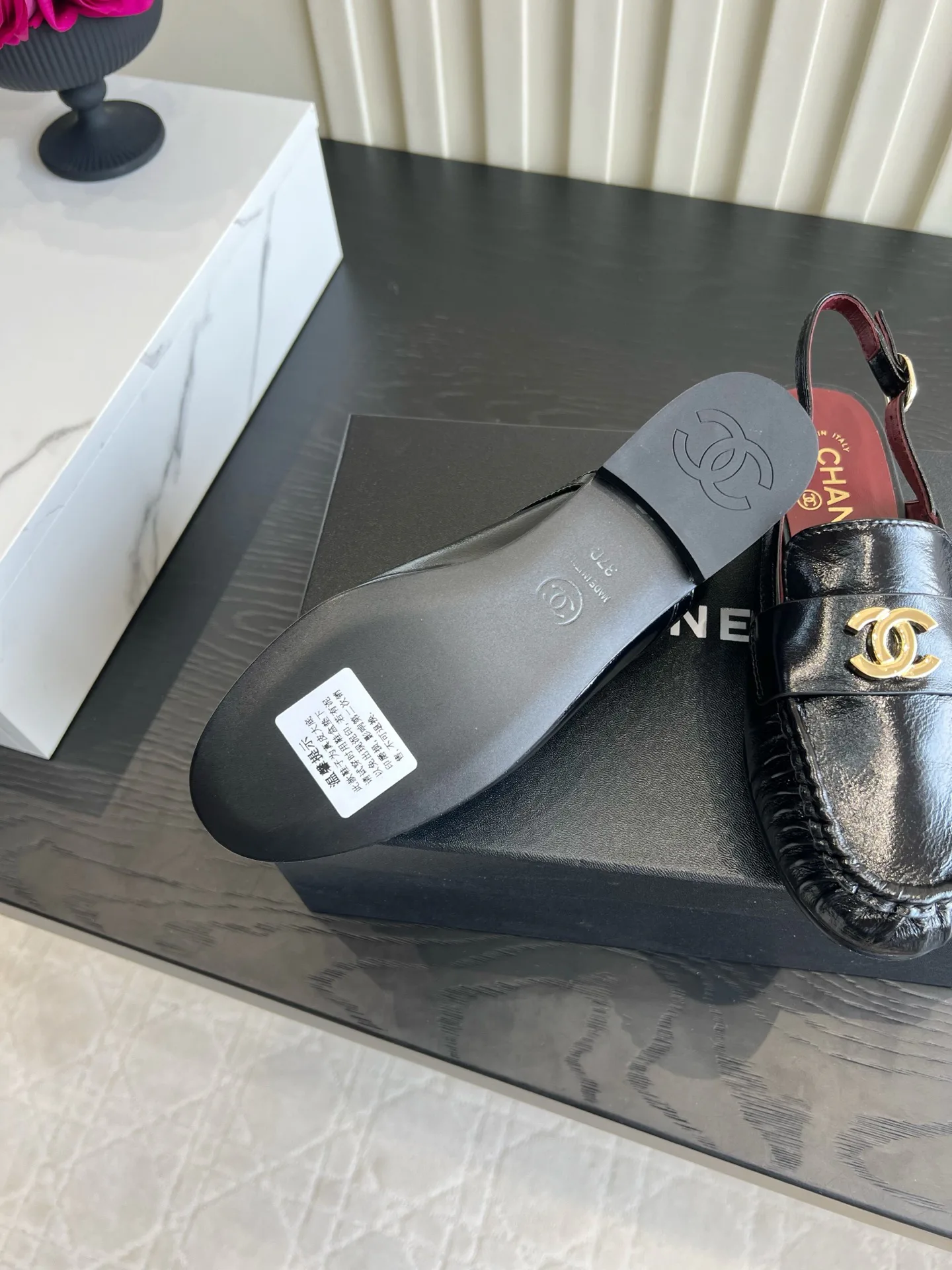 Women's Loafers And Moccasins CHANEL 18223060