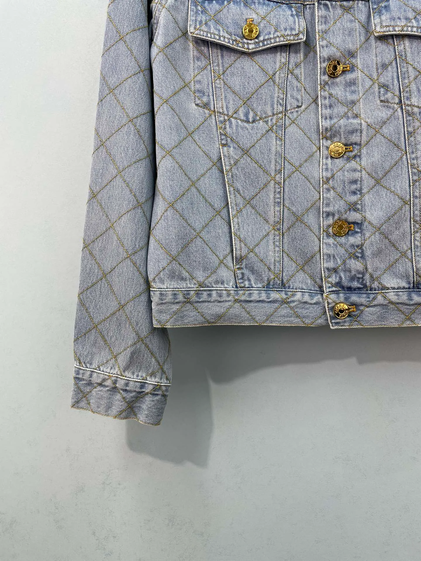 Women's Jackets And Down Jackets CHANEL 18151653