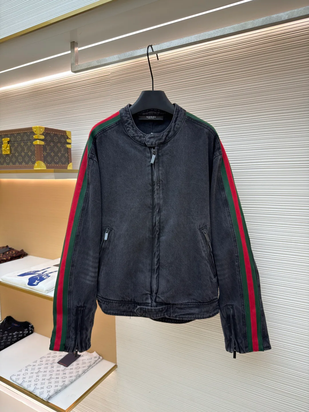 Men's Jackets And Down Jackets GUCCI 18461170