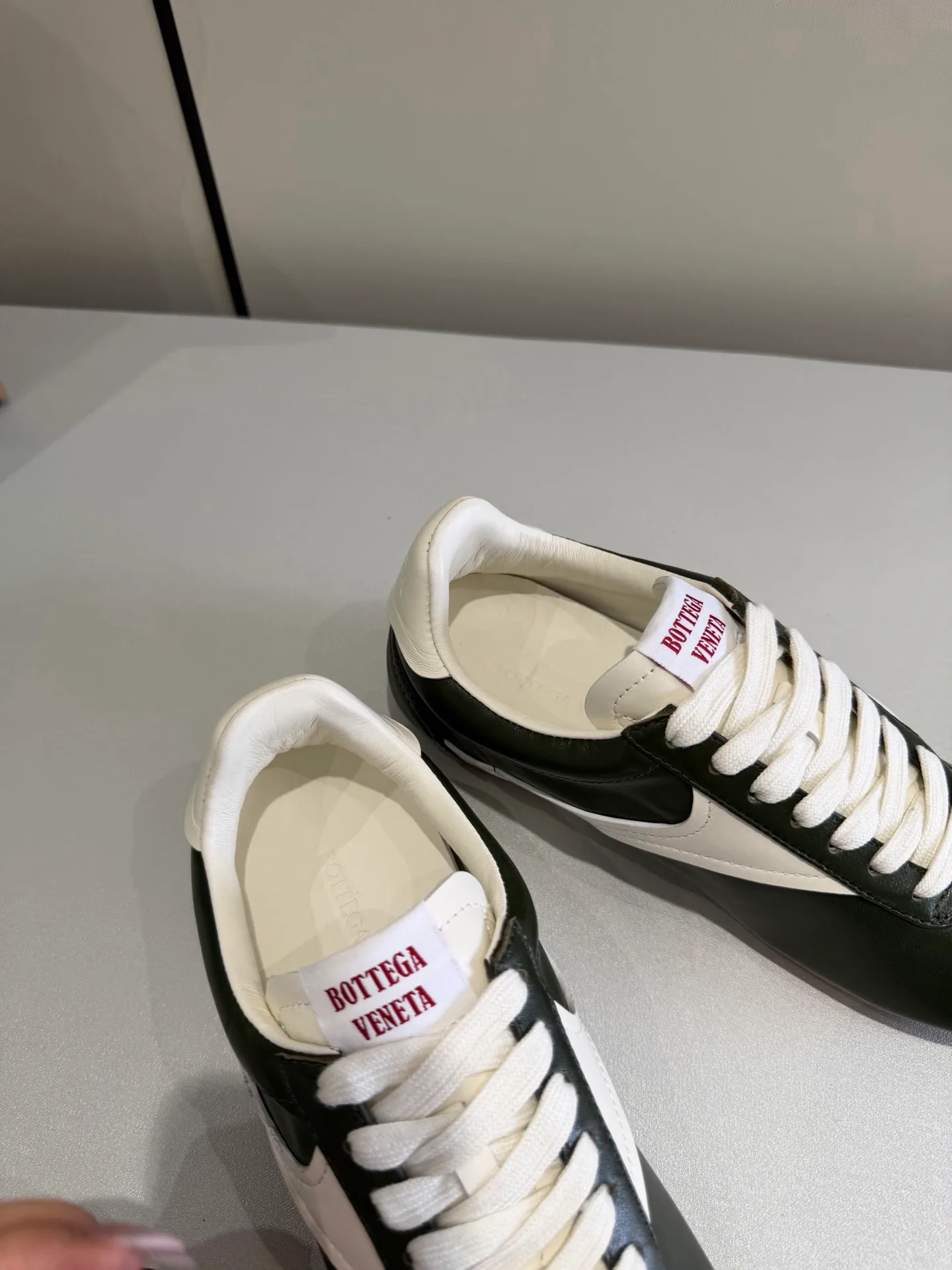 Women's Sneakers BOTTEGA VENETA 17976995